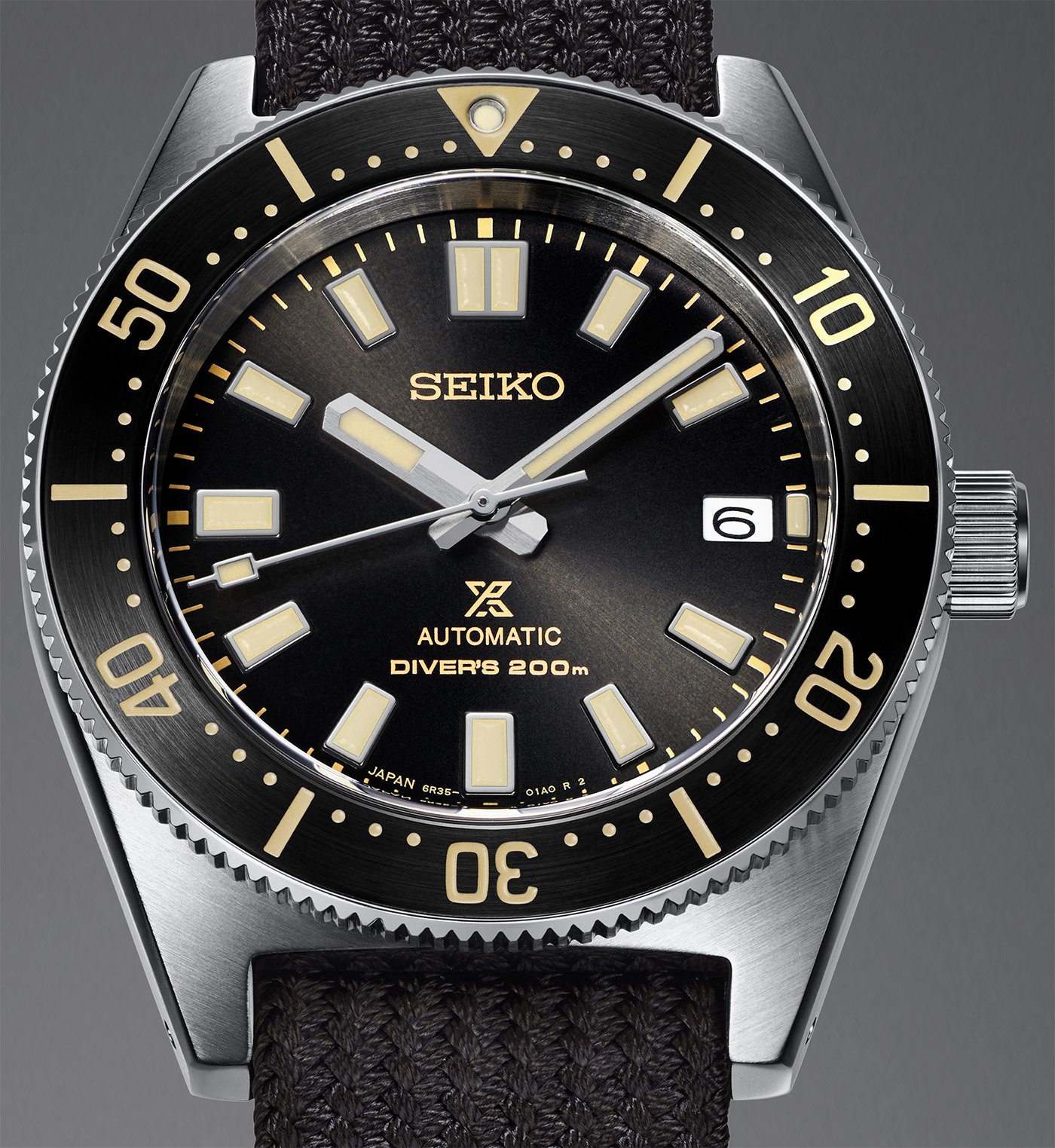 Seiko представляет часы для дайвинга Prospex SPB237 и Prospex SPB239 с тканевыми ремнями в винтажном стиле