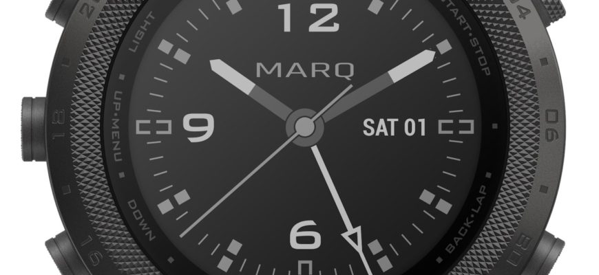 Смарт-часы Garmin MARQ Commander с функцией скрытности