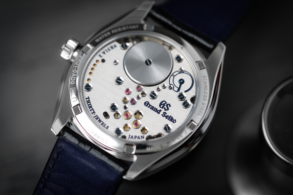 Grand Seiko выпускает часы коллекции Elegance SBGY007 'Omiwatari'