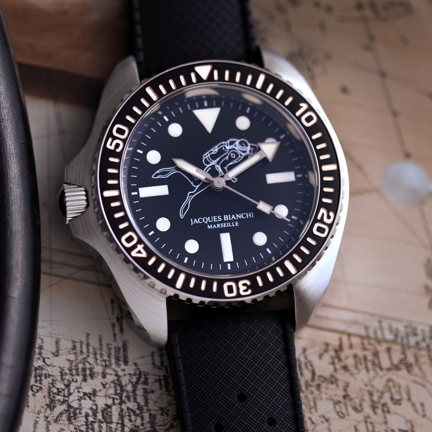 Жак Бьянки JB200 Dive Watch 2021 Re-Edition кикстартер