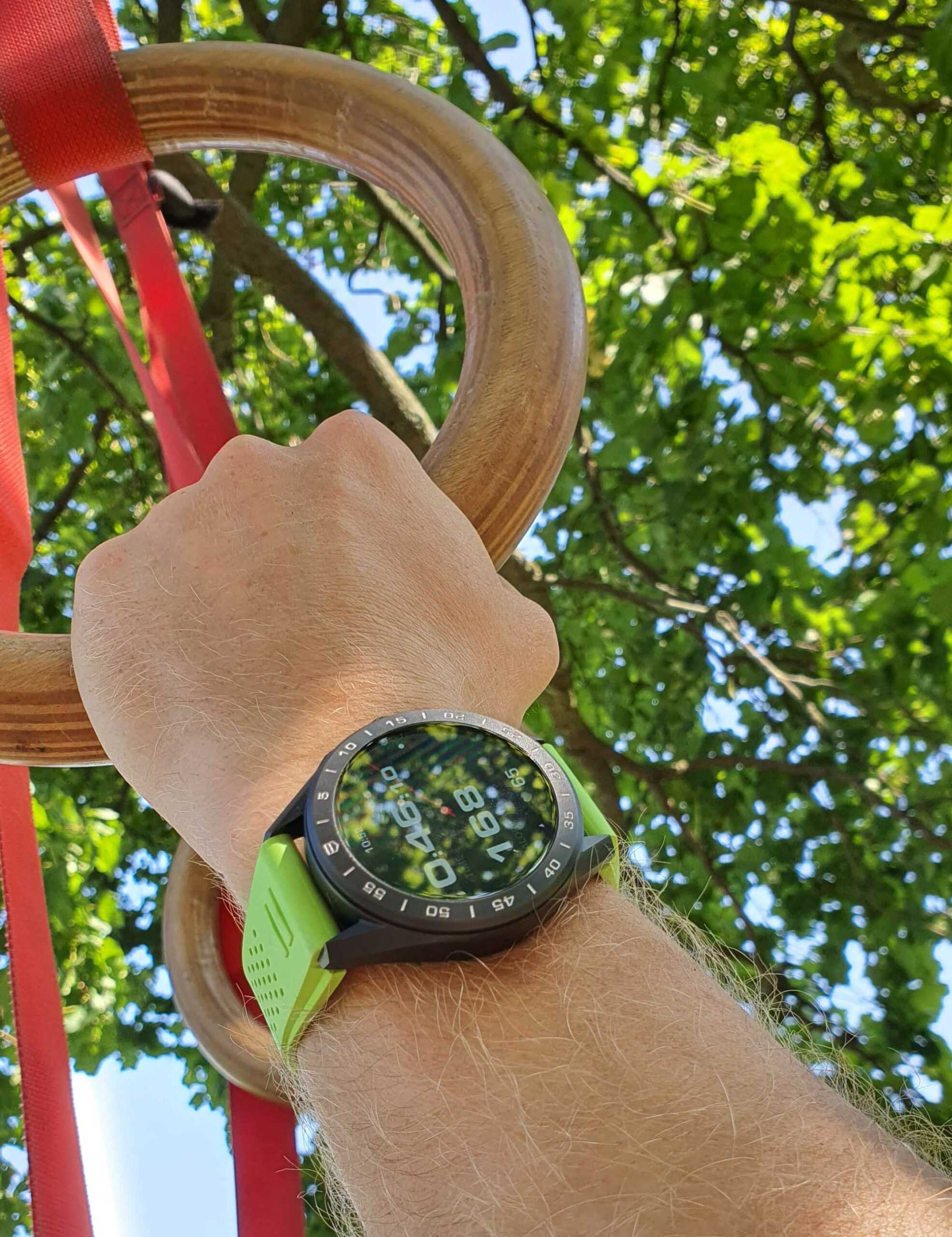 Обзор умных смарт-часов: TAG Heuer Connected Titanium Smartwatch