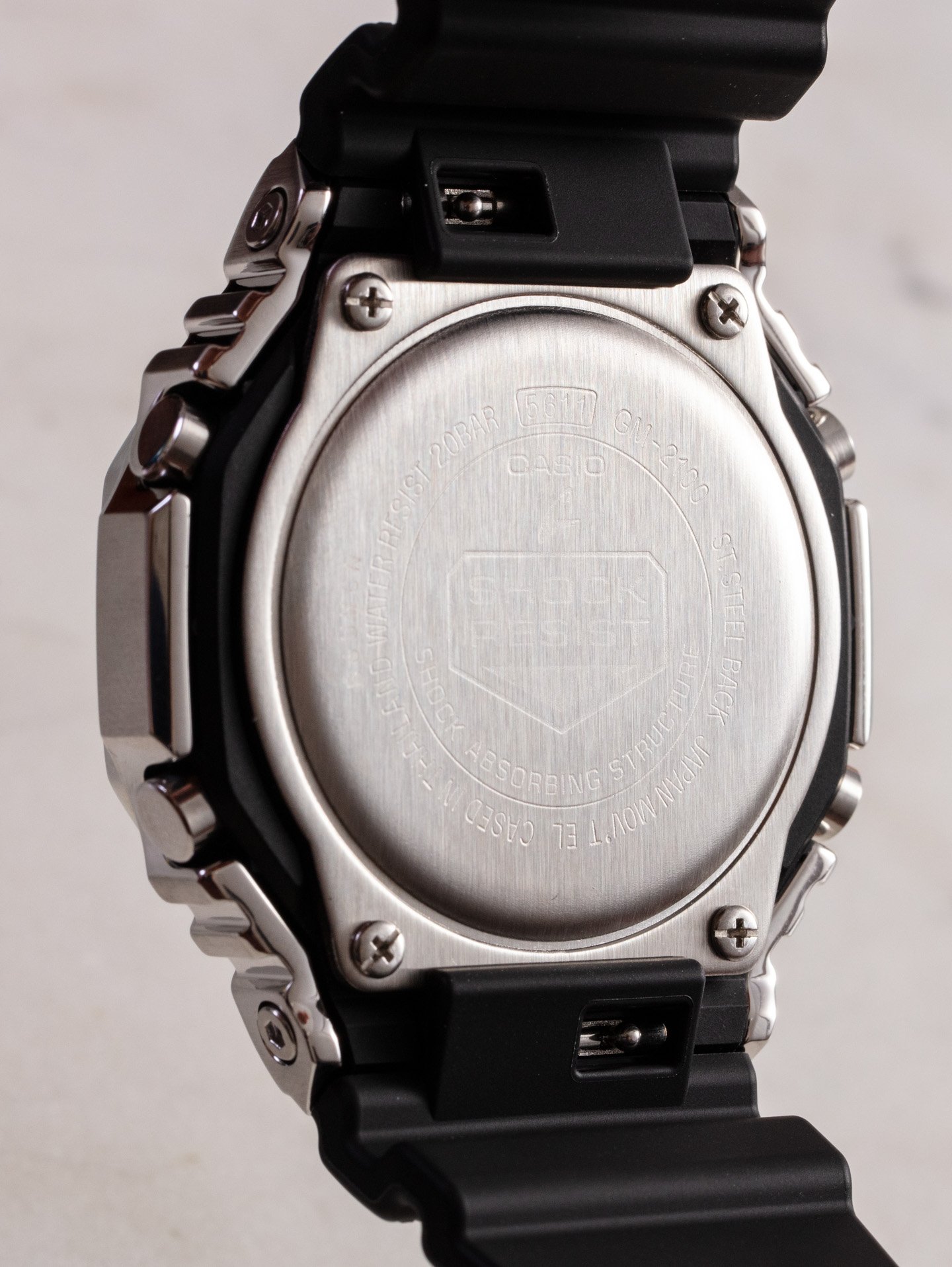Наручные часы: Casio G-Shock GM2100 и GMS2100