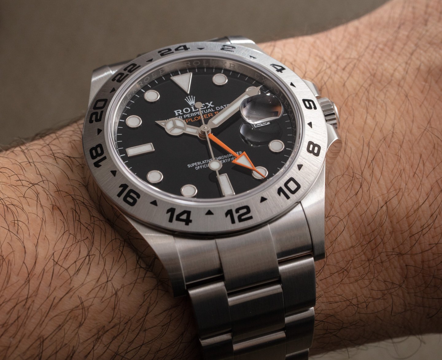 На практике часы Rolex Explorer II 226570