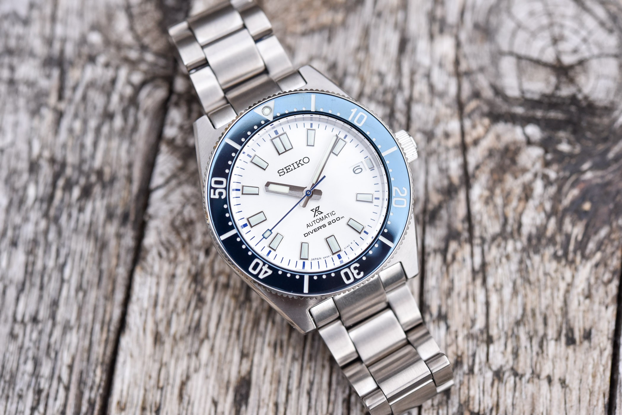 Крутые часы от Seiko Prospex Diver 62MAS Interpretation SPB213J1 с белой/синей тематикой