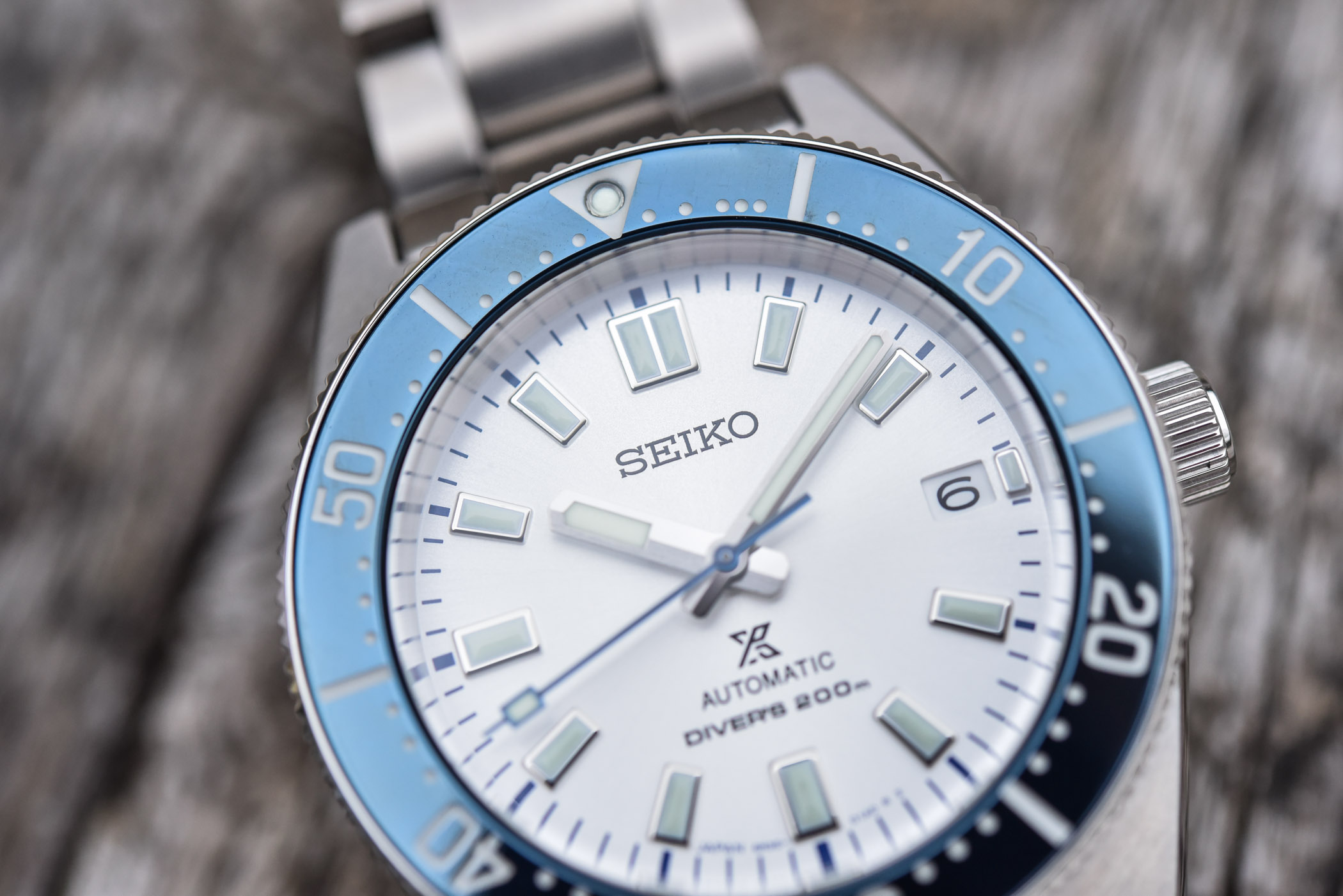 Крутые часы от Seiko Prospex Diver 62MAS Interpretation SPB213J1 с белой/синей тематикой