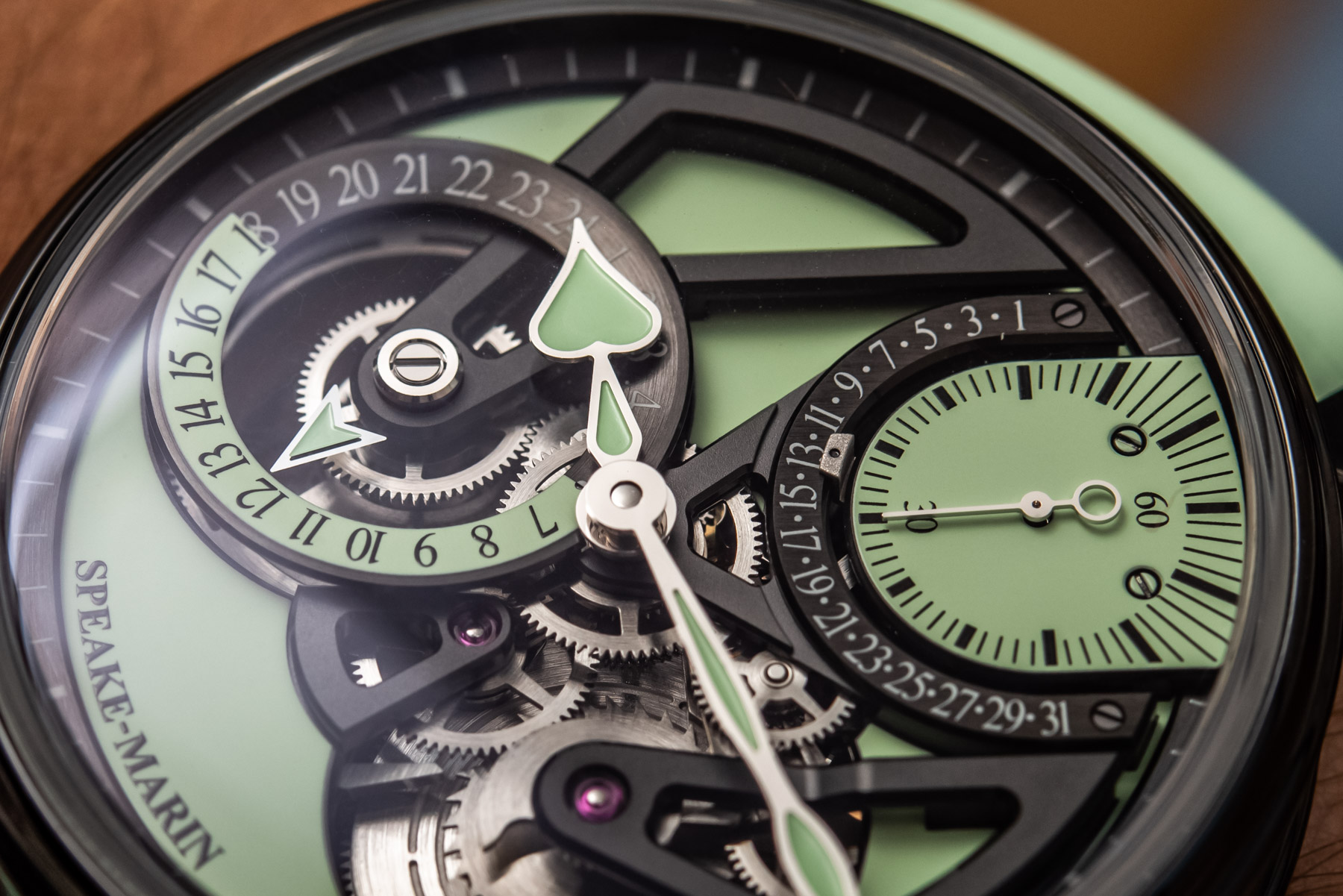 Испытание на руке: ажурные часы с двойным временем Speake-Marin One&Two