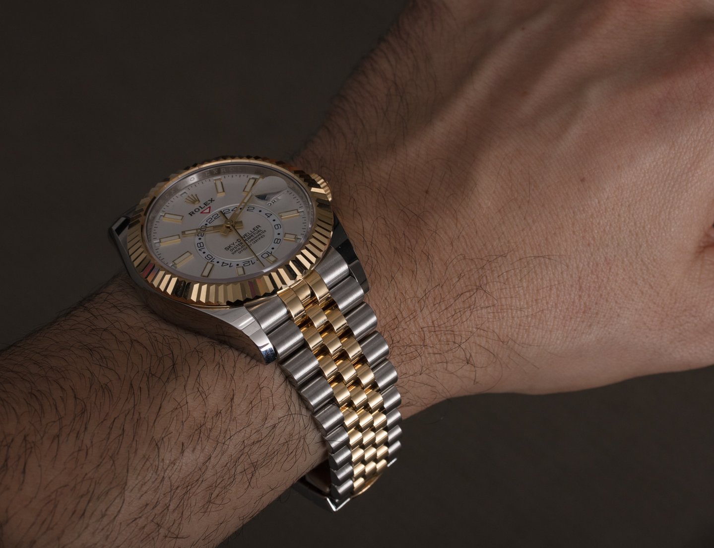 Часы Rolex Sky-Dweller с юбилейным браслетом