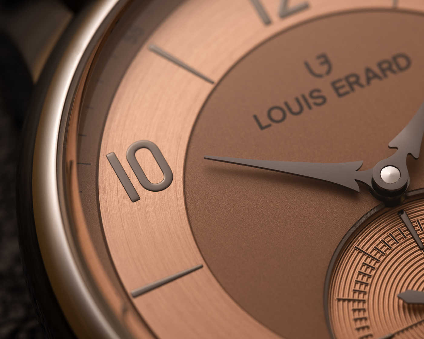 Louis Erard представляет лимитированную серию терракотовых часов Excellence Petite Seconde