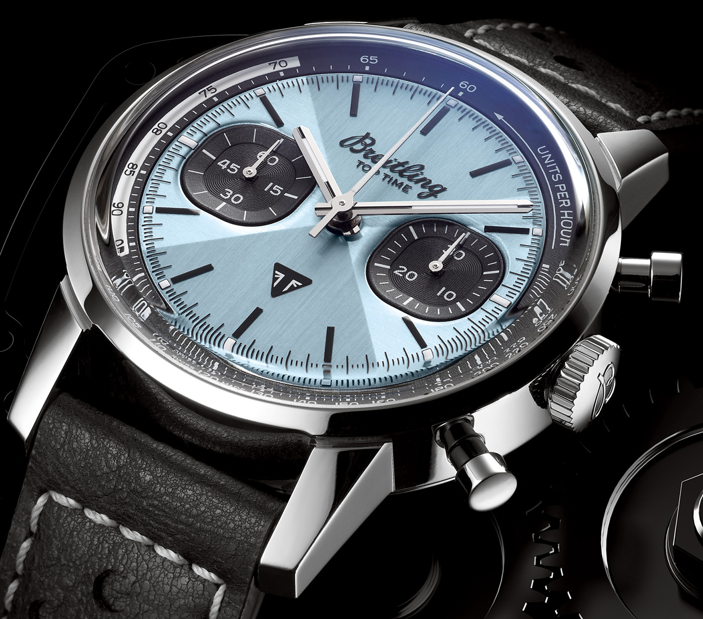 Breitling представляет часы Top Time Triumph