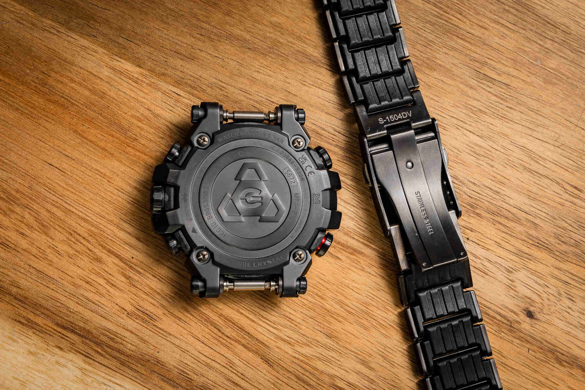 G-SHOCK MTGB3000 — самые тонкие часы CASIO на сегодняшний день