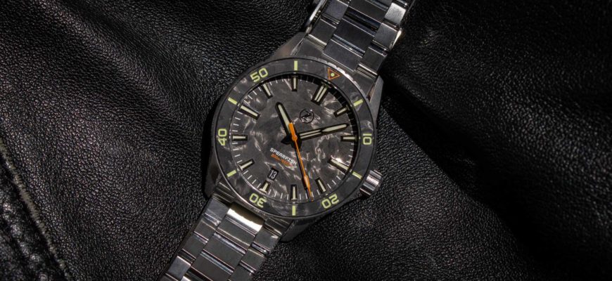 Практический обзор: часы Zelos Spearfish 40mm Diver Forged Carbon