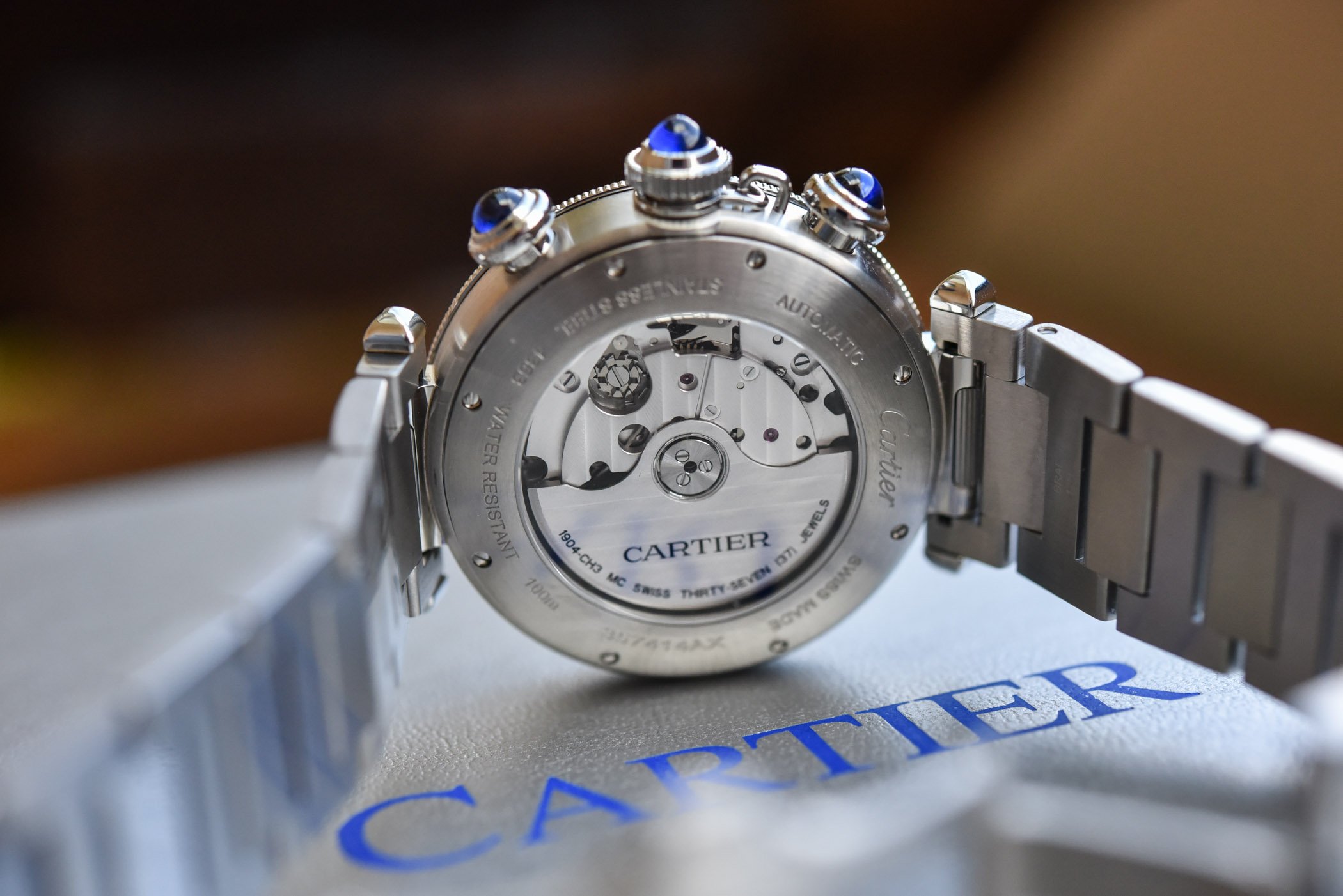 Новый хронограф Pasha de Cartier с серым циферблатом