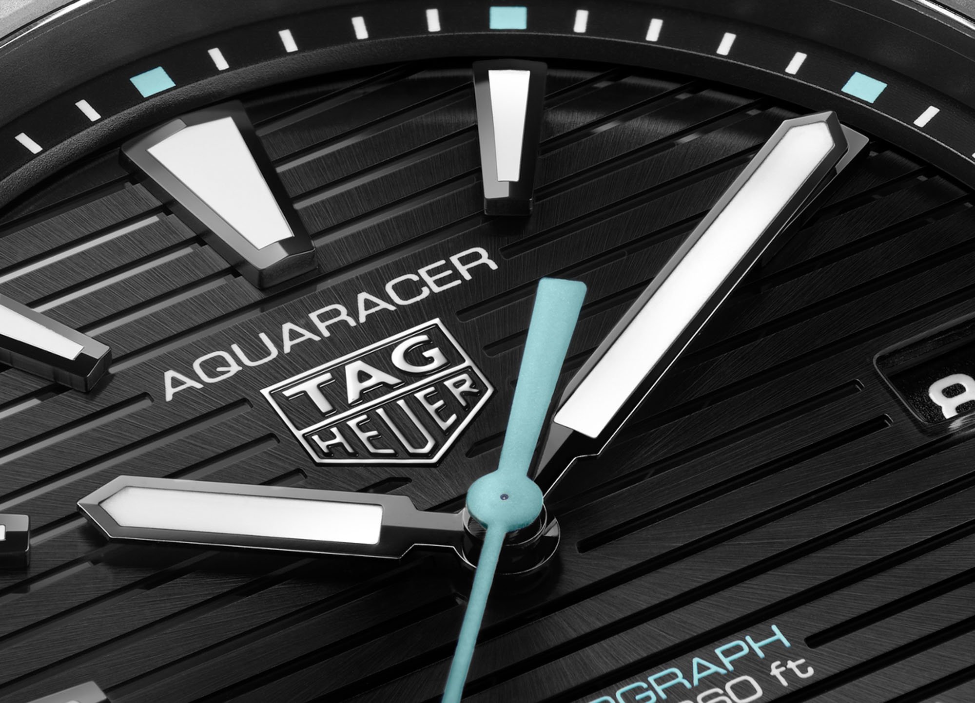 Tag Heuer представляет титановые часы Aquaracer Professional 200 Solargraph