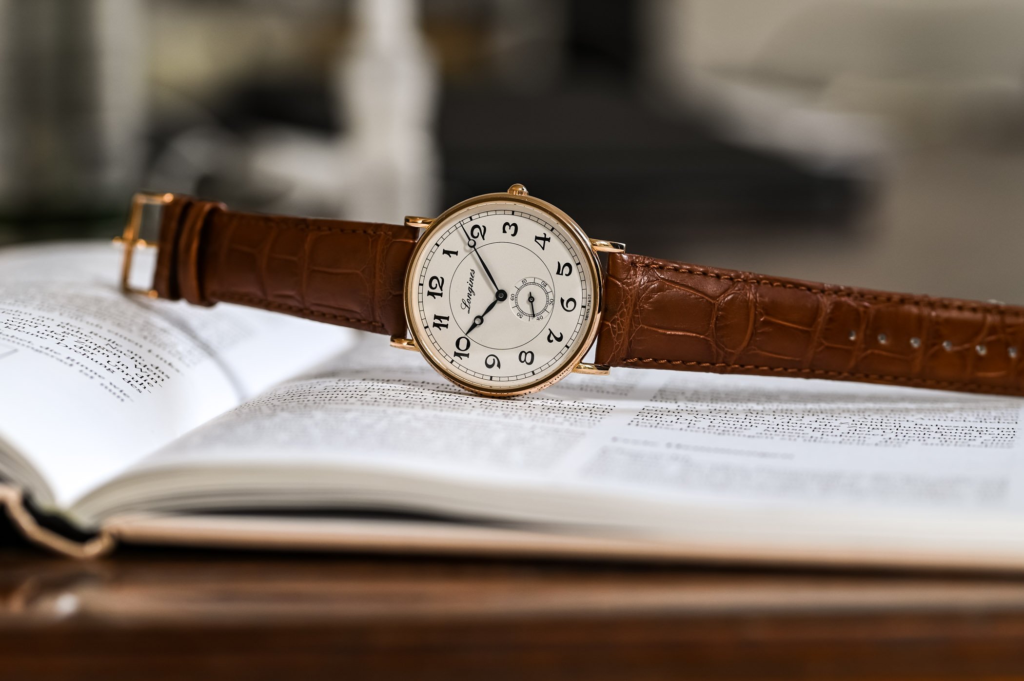 Часы Longines Présence Heritage 38,5 мм из розового золота — доступное золото для делового костюма