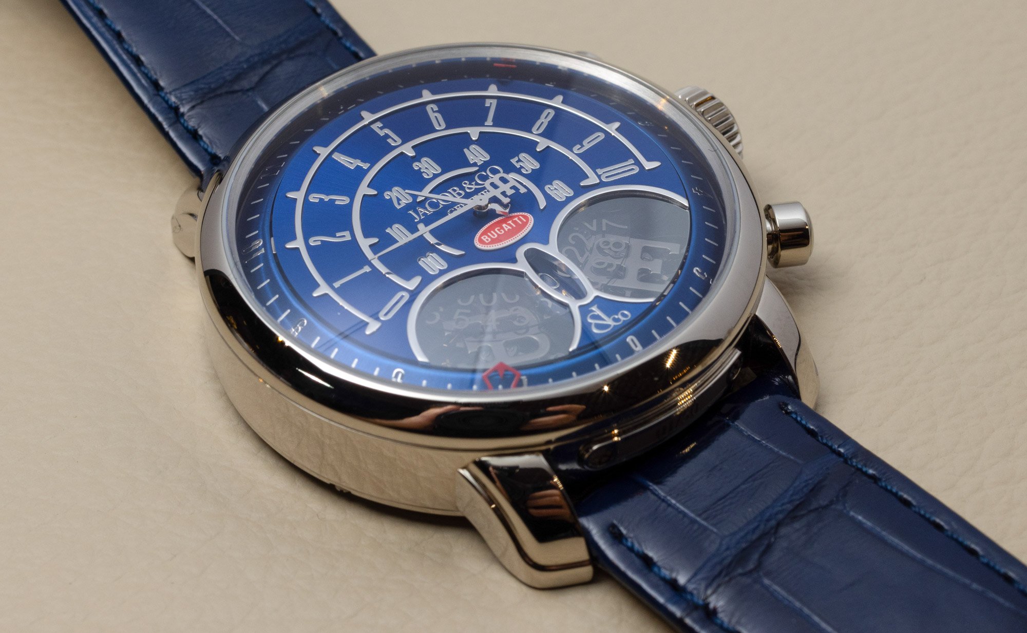 Обзор часов Jacob & Co. Jean Bugatti с двойным турбийоном и хронографом