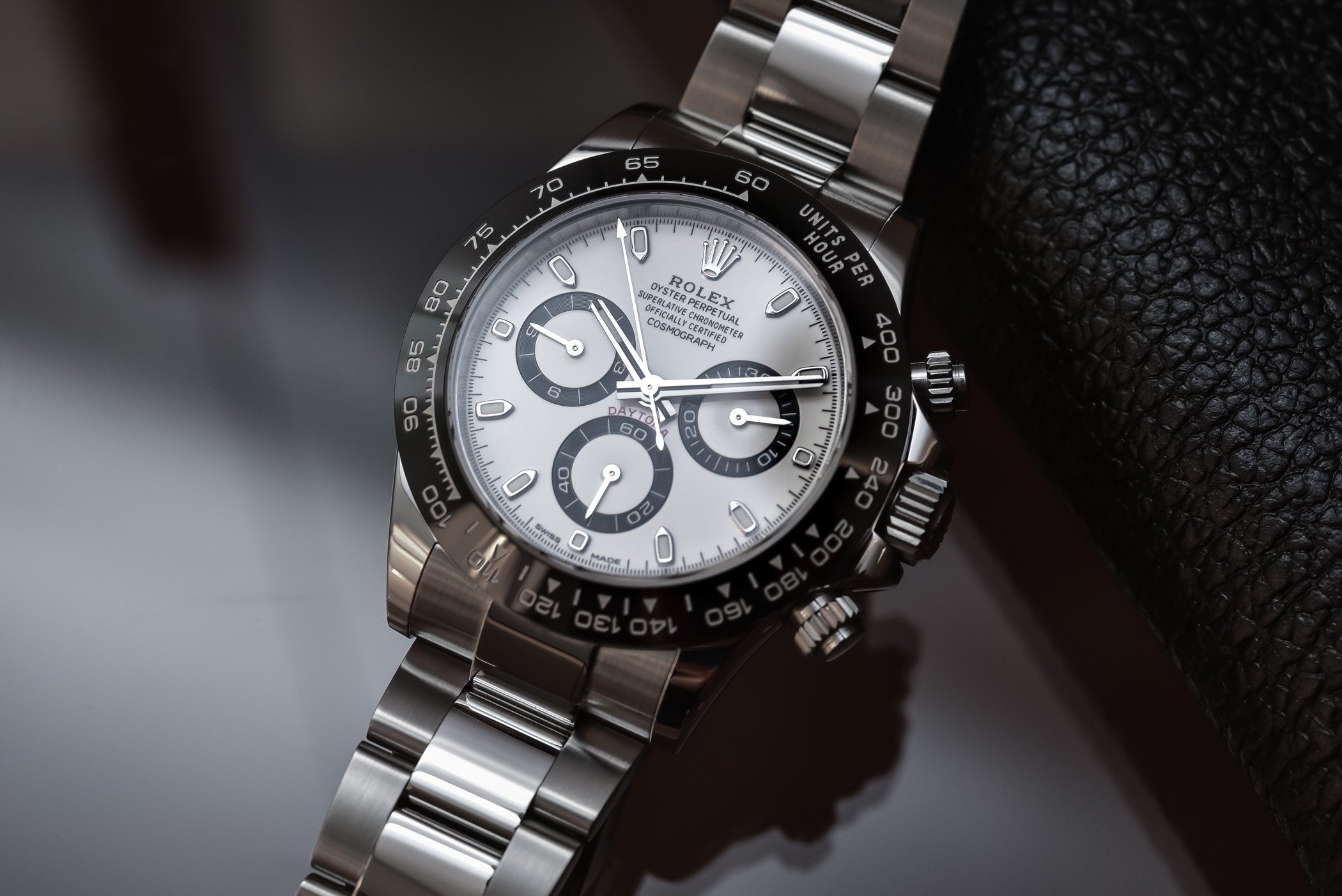 Все, что нужно знать о новой стальной модели часов Rolex Daytona 126500LN