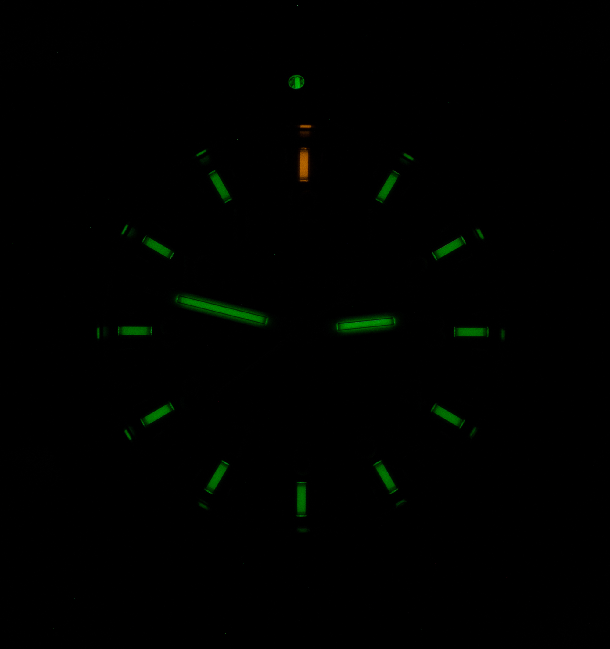 Обзор часов: Marathon SSNAV-D Steel Navigator диаметром 41 мм с высокоточным кварцевым механизмом