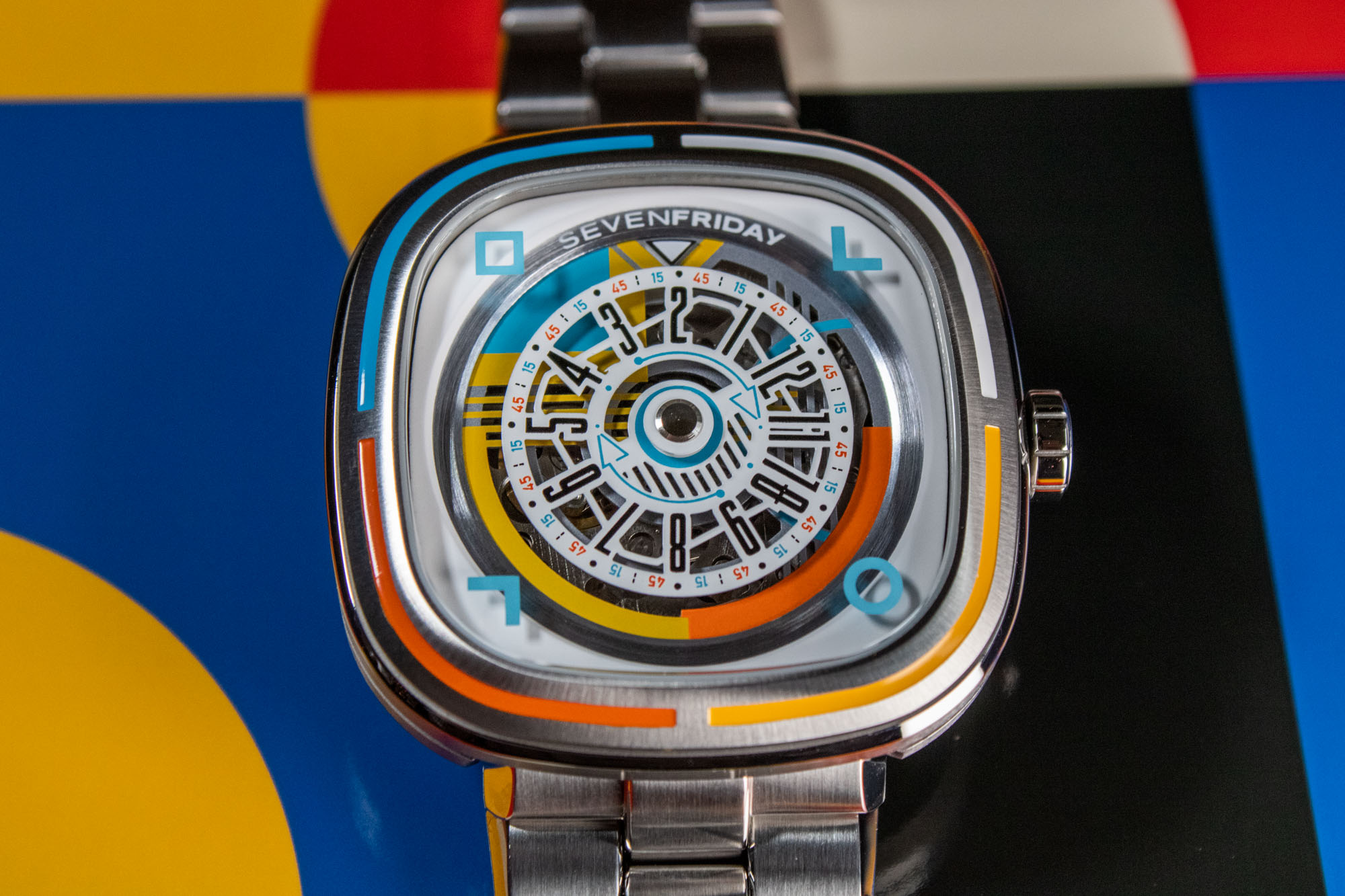 Обзор SevenFriday T1/08 - часы, вдохновленные Баухаусом