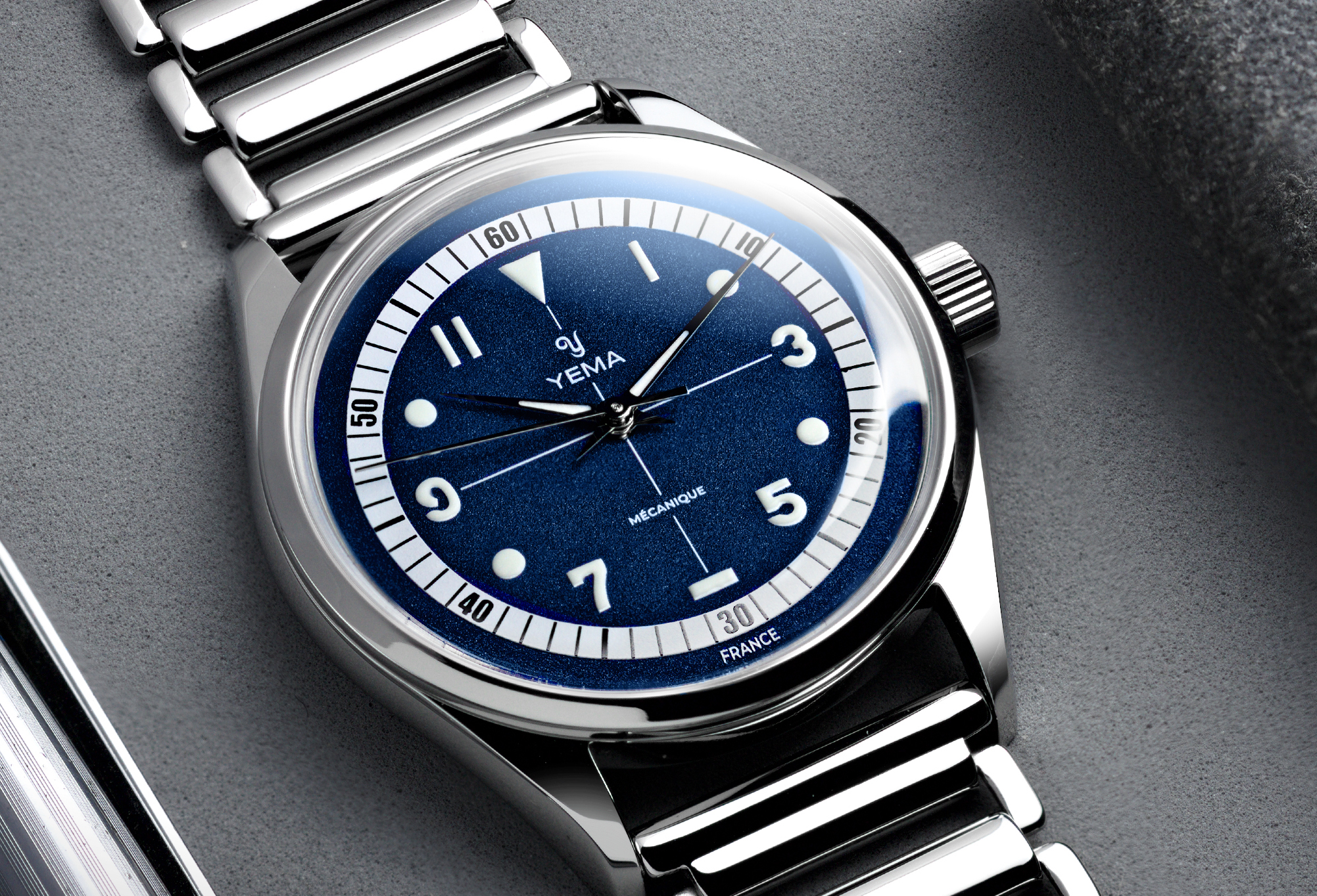 YEMA представляет коллекцию часов Urban Field Watch