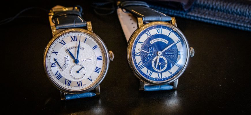 Часы Eberhard & Co. 8 Jours Grande Taille с синим и белым циферблатами