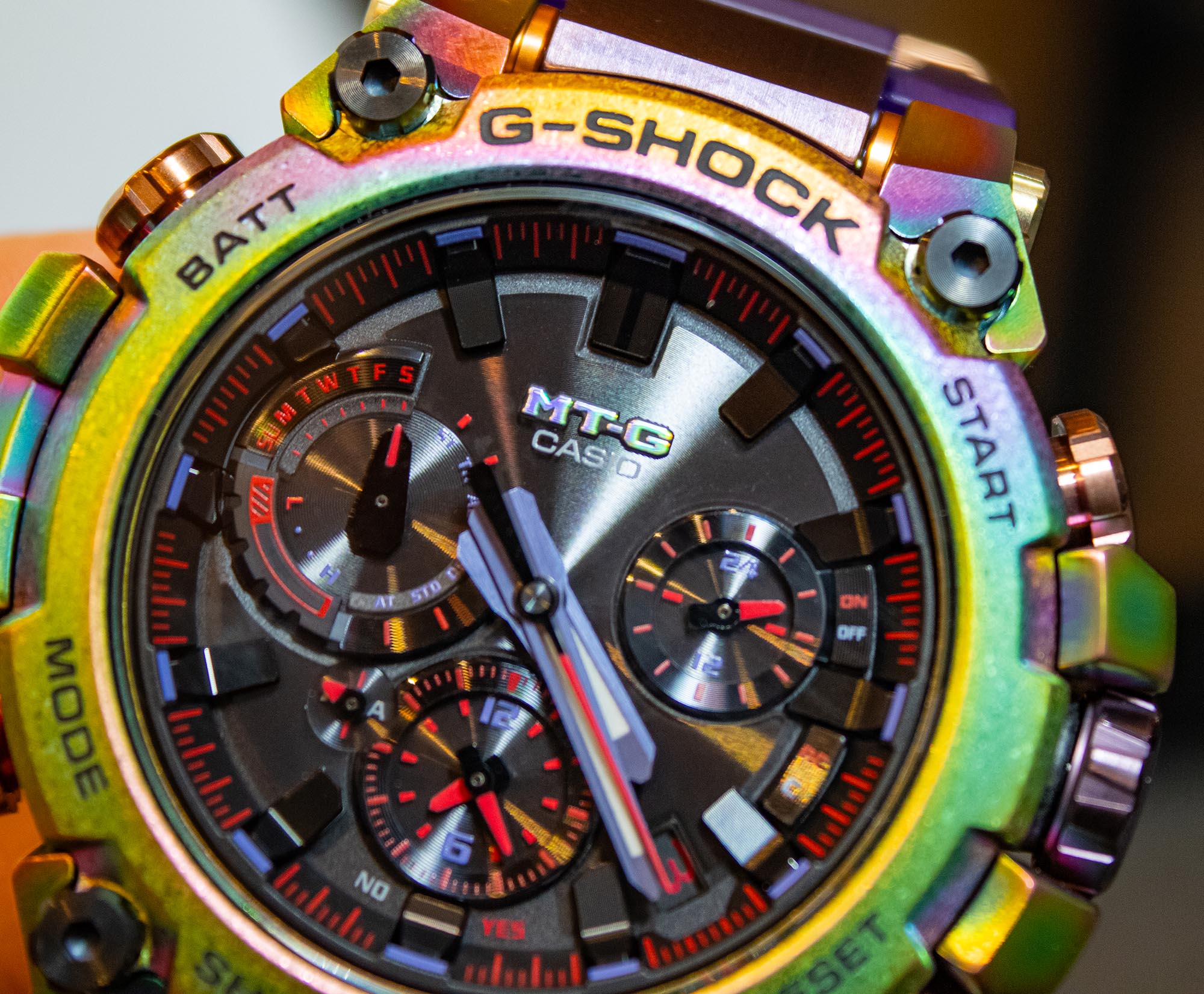 Часы Casio G-Shock MTGB3000PRB1 'Aurora Oval'