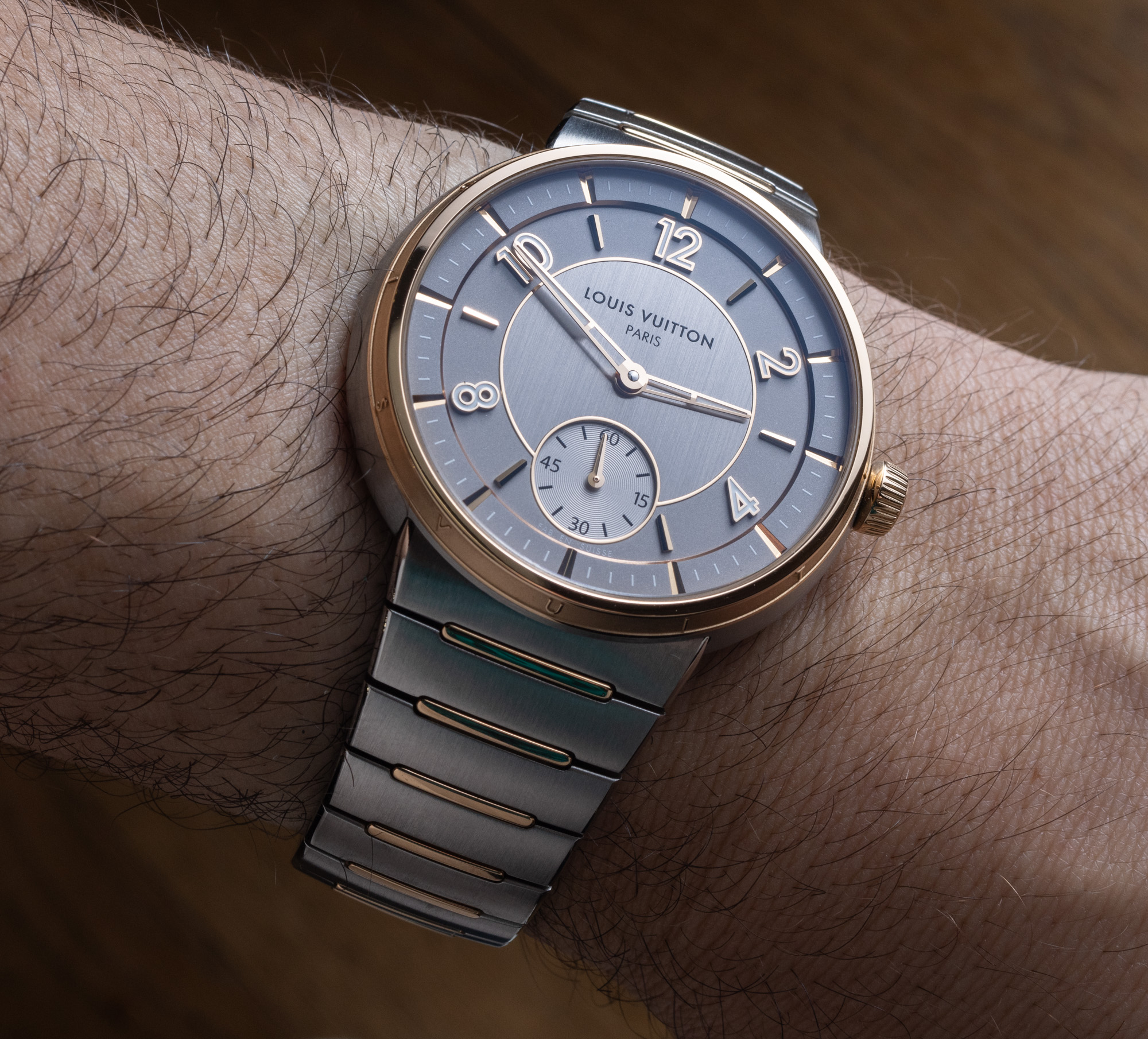Louis Vuitton перезапускает модель Tambour в качестве высококлассных часов с интегрированным браслетом
