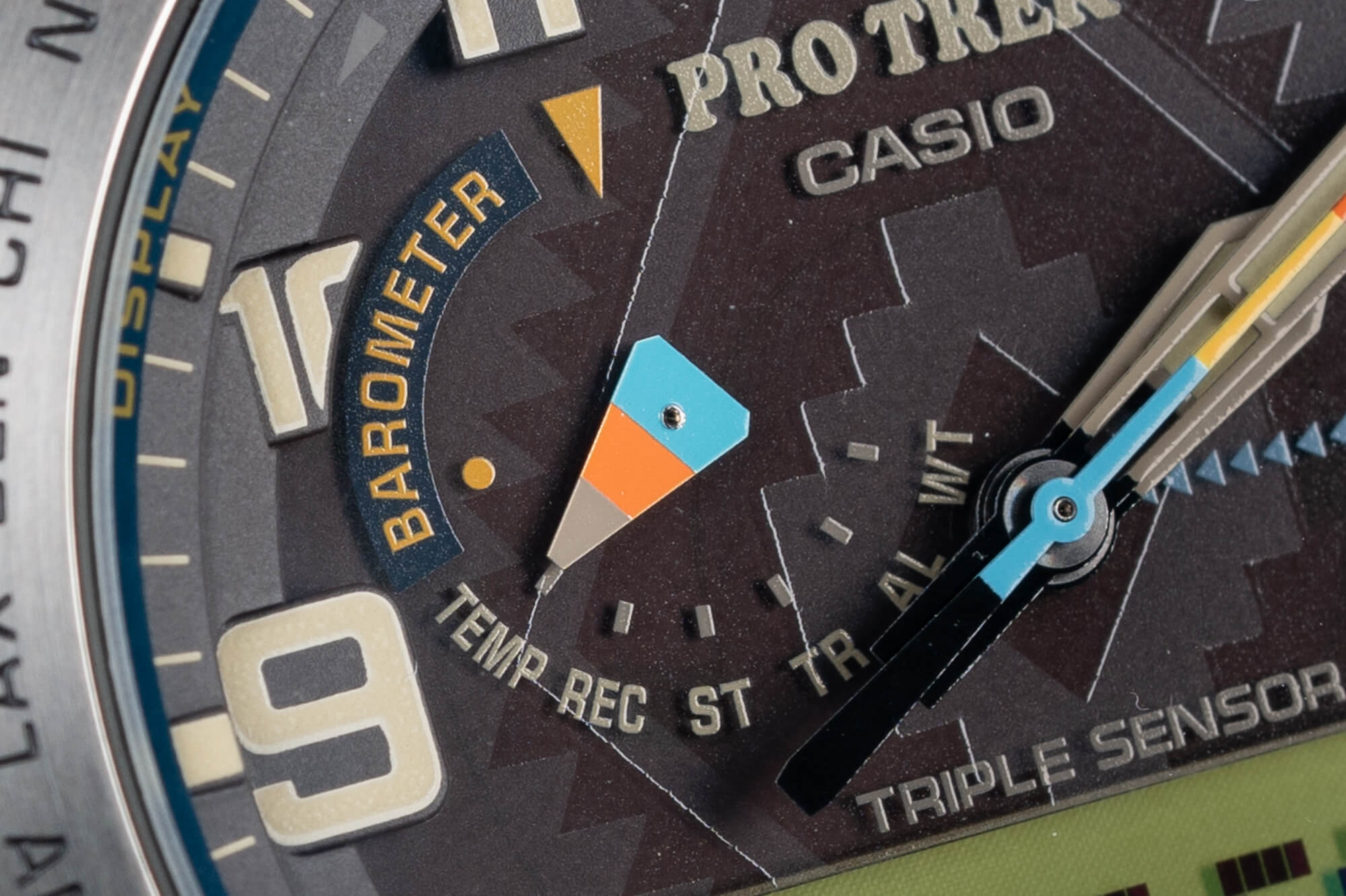 Обзор часов: Сотрудничество Casio Pro Trek и Pendleton
