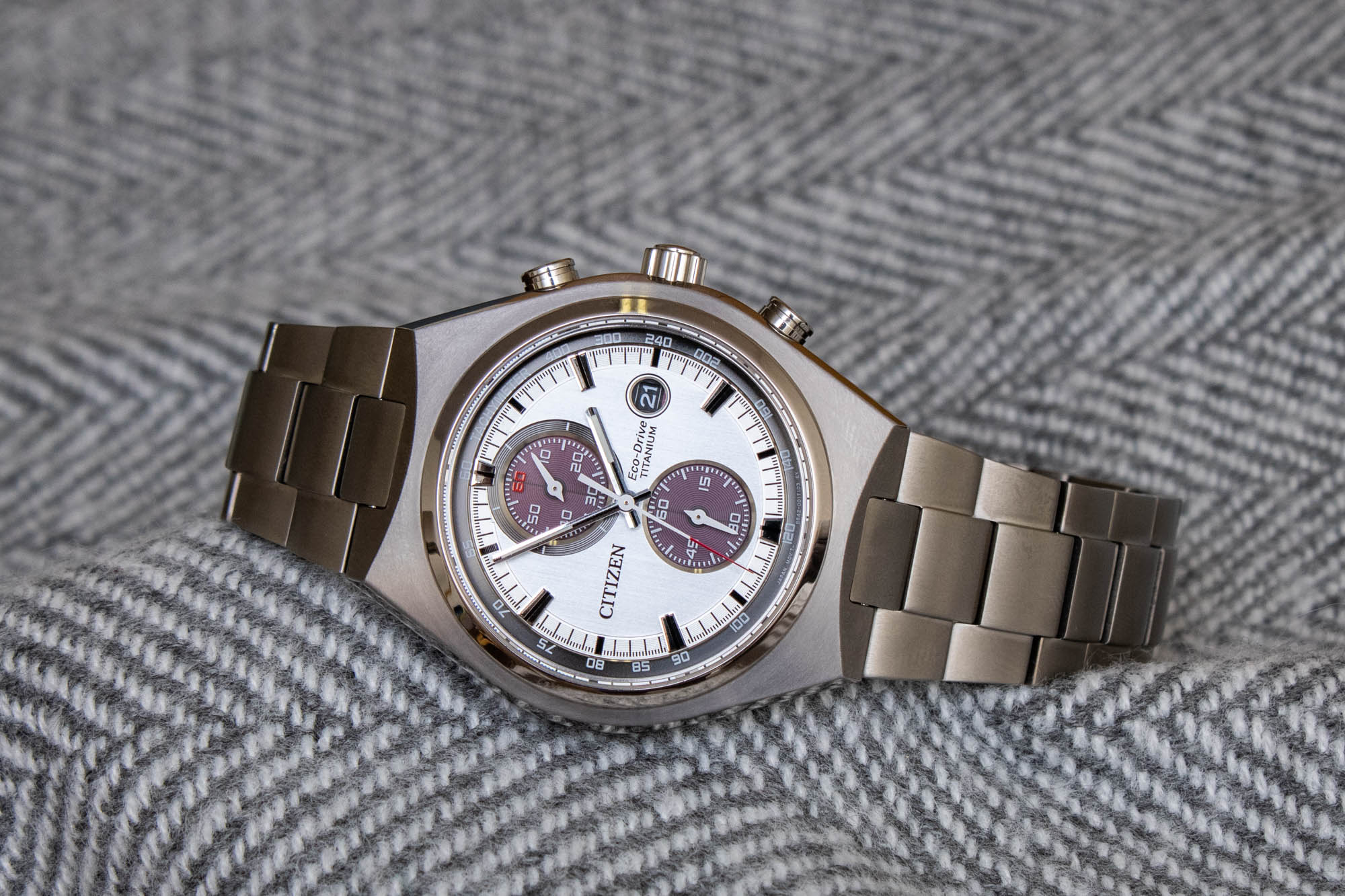 Обзор доступных японских часов: Citizen Brycen CA7090-52A Super Titanium Watch
