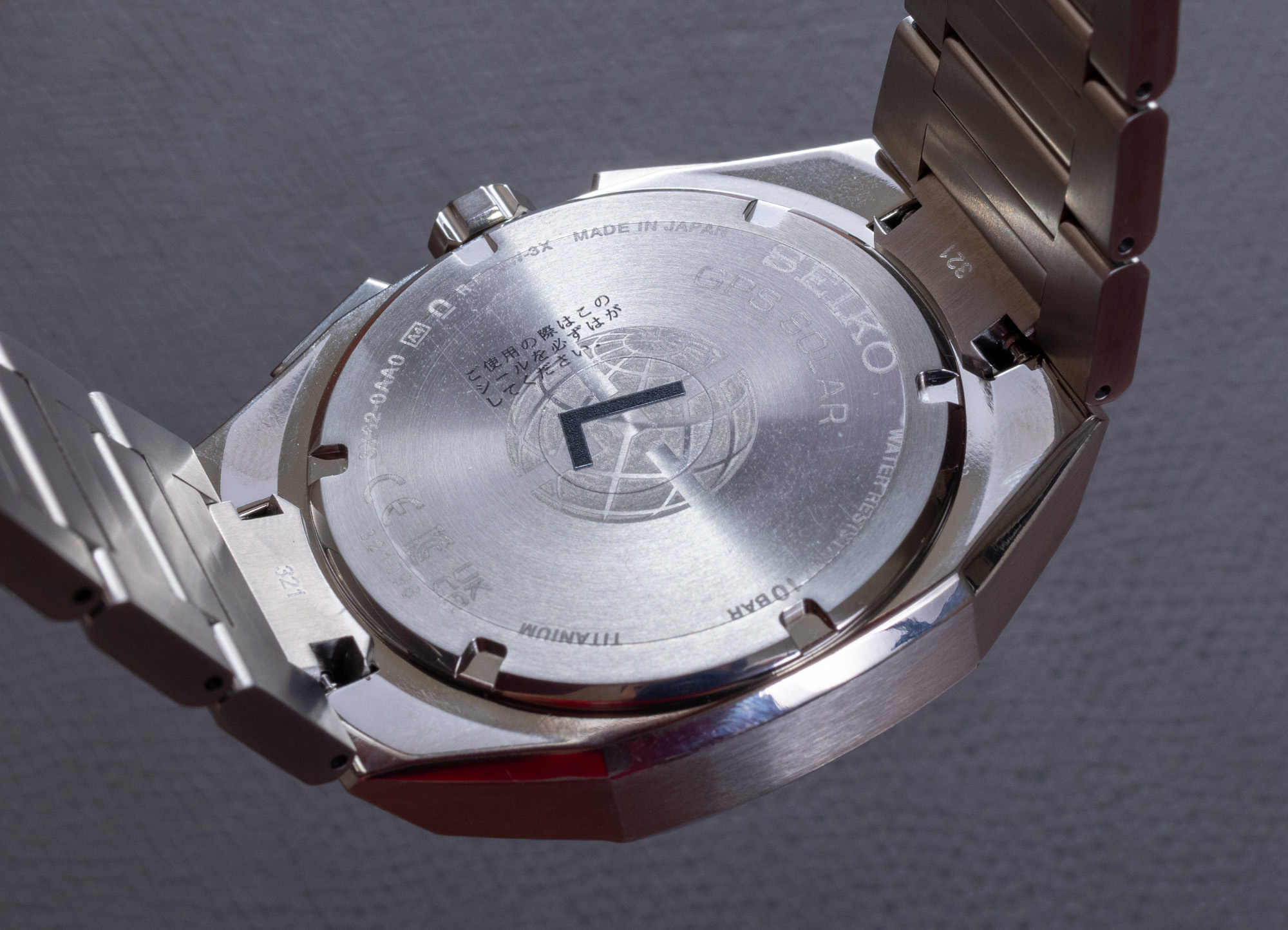 Обзор часов: Seiko Astron GPS Solar SSJ013 с интегрированным титановым браслетом