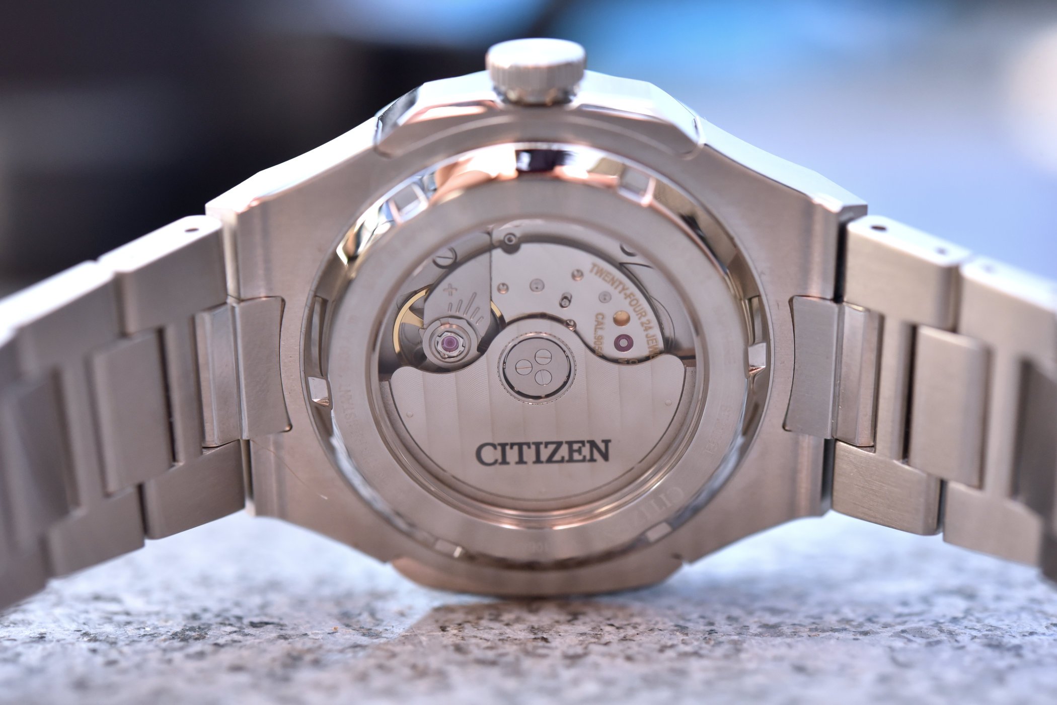 Впечатляющая модель Citizen Series 8 880 Mechanical GMT