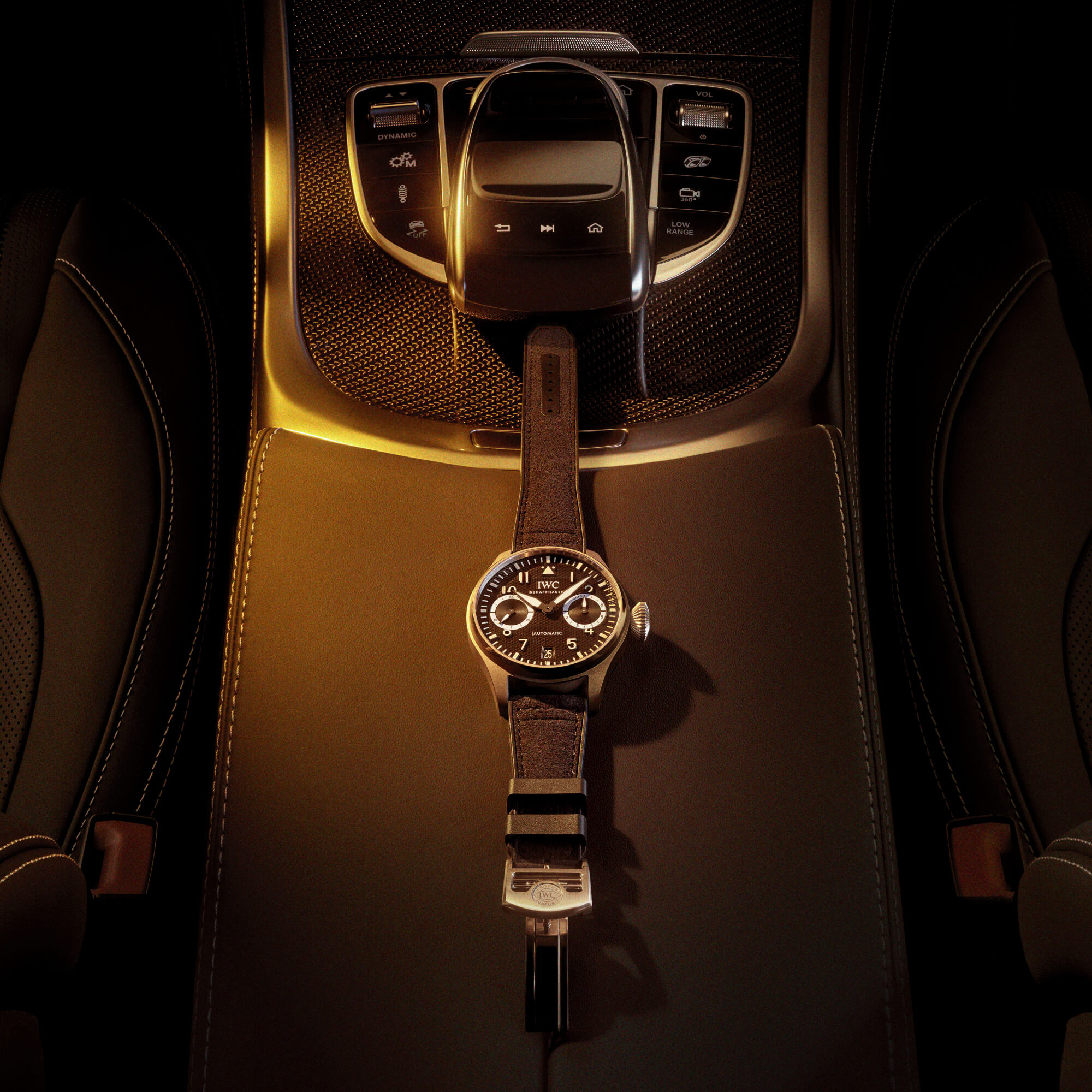 Откройте для себя идеальное сочетание: часы IWC Big Pilot’s Watch AMG G 63 для вашего G-Wagen!