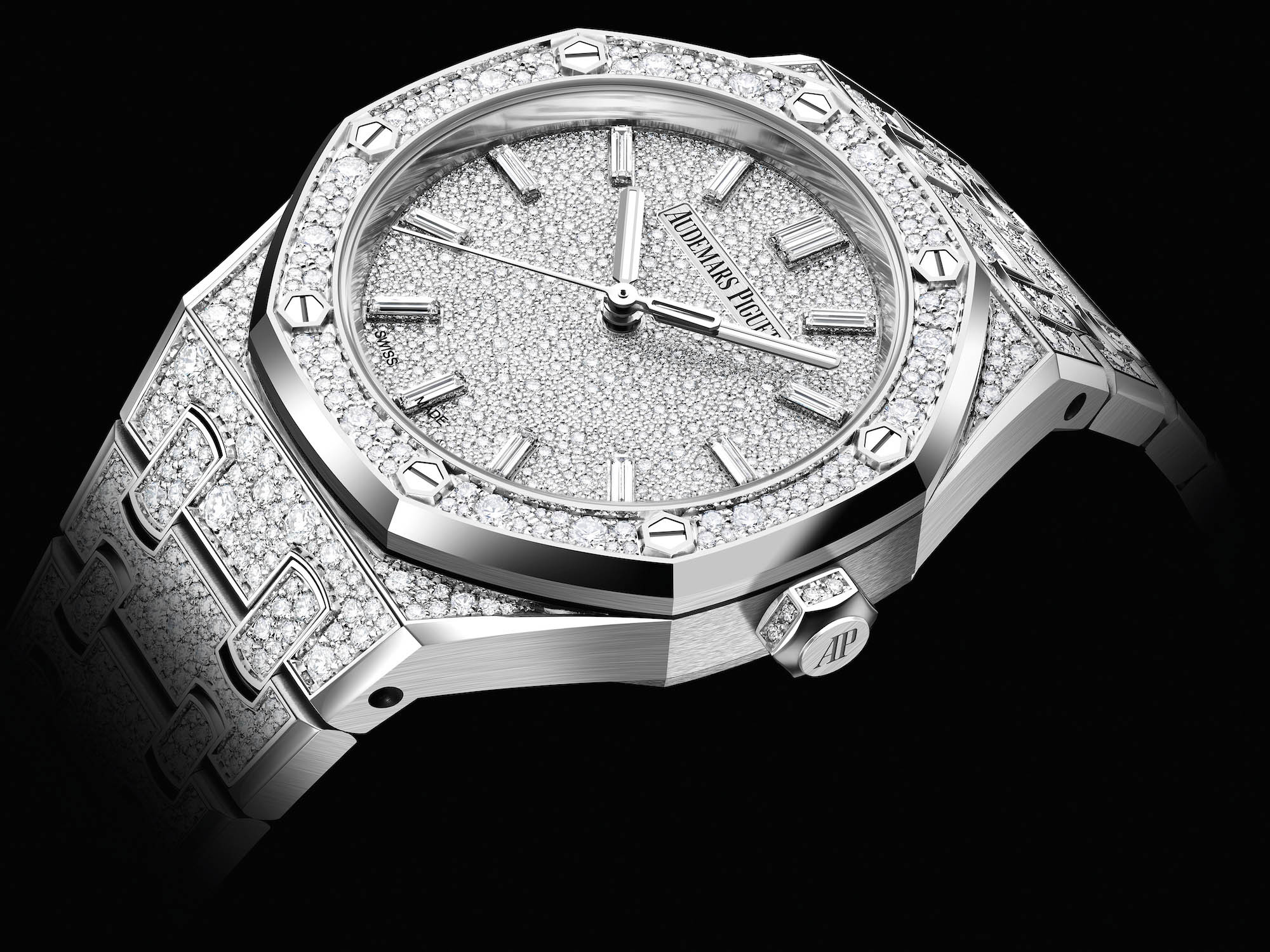 Ослепительная элегантность: представляем часы Audemars Piguet Snow-Set Diamond Royal Oak диаметром 34 и 37 мм