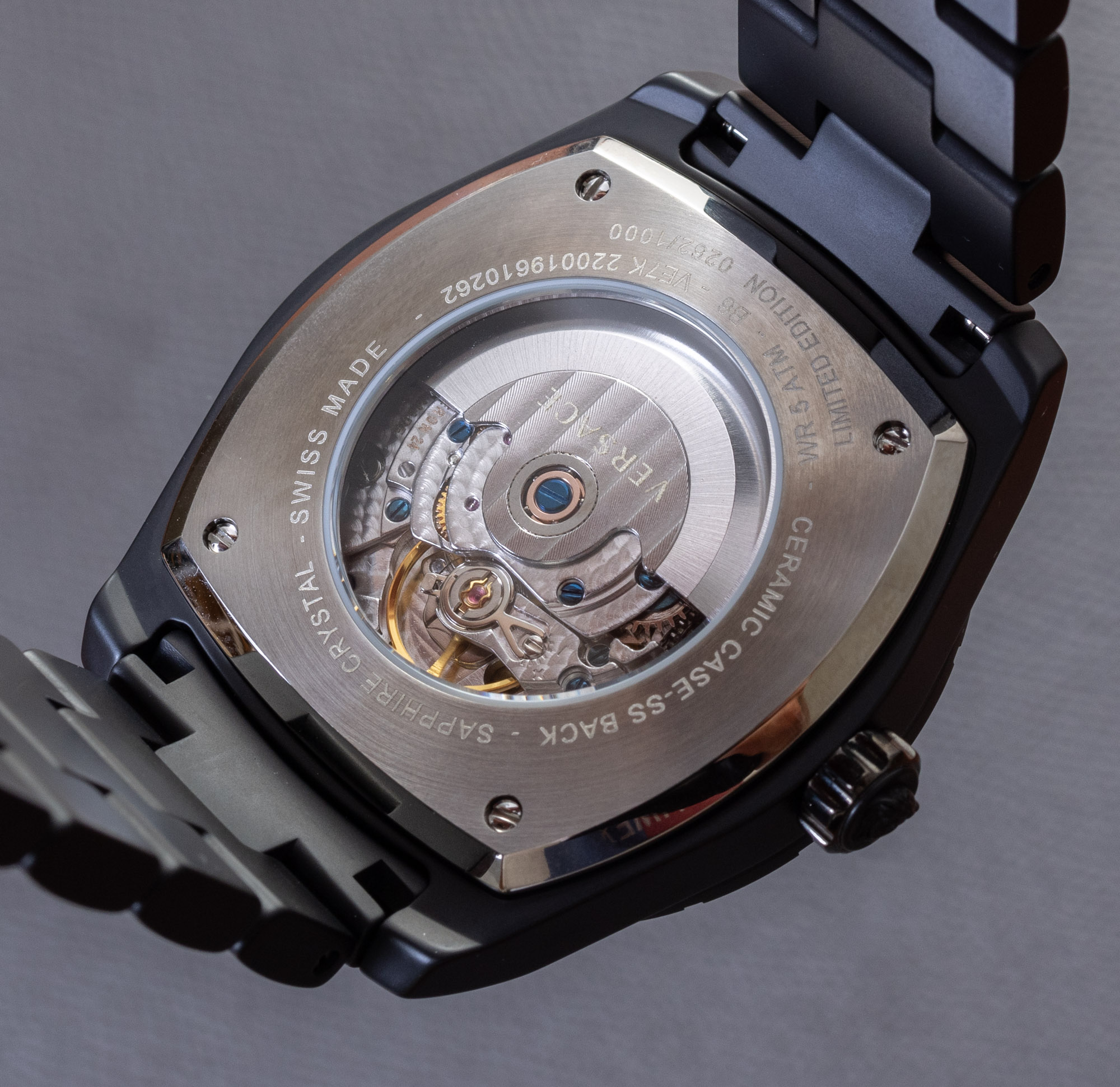 Обзор часов: Керамические мужские часы Versace DV ONE Automatic
