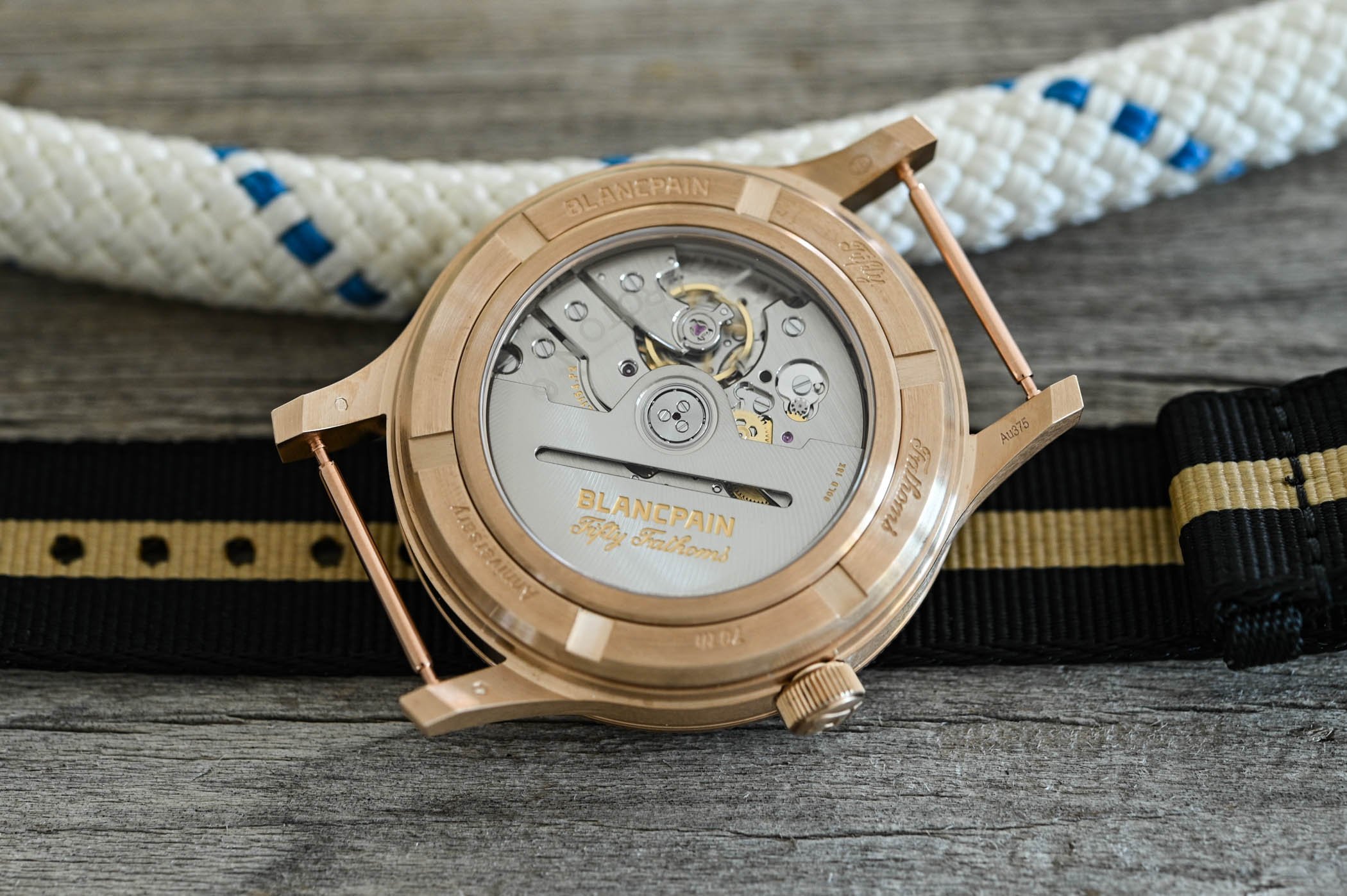 Откройте для себя потрясающие новые Blancpain Fifty Fathoms Act 3 MIL-SPEC Bronze-Gold: уникальные часы для дайвинга!