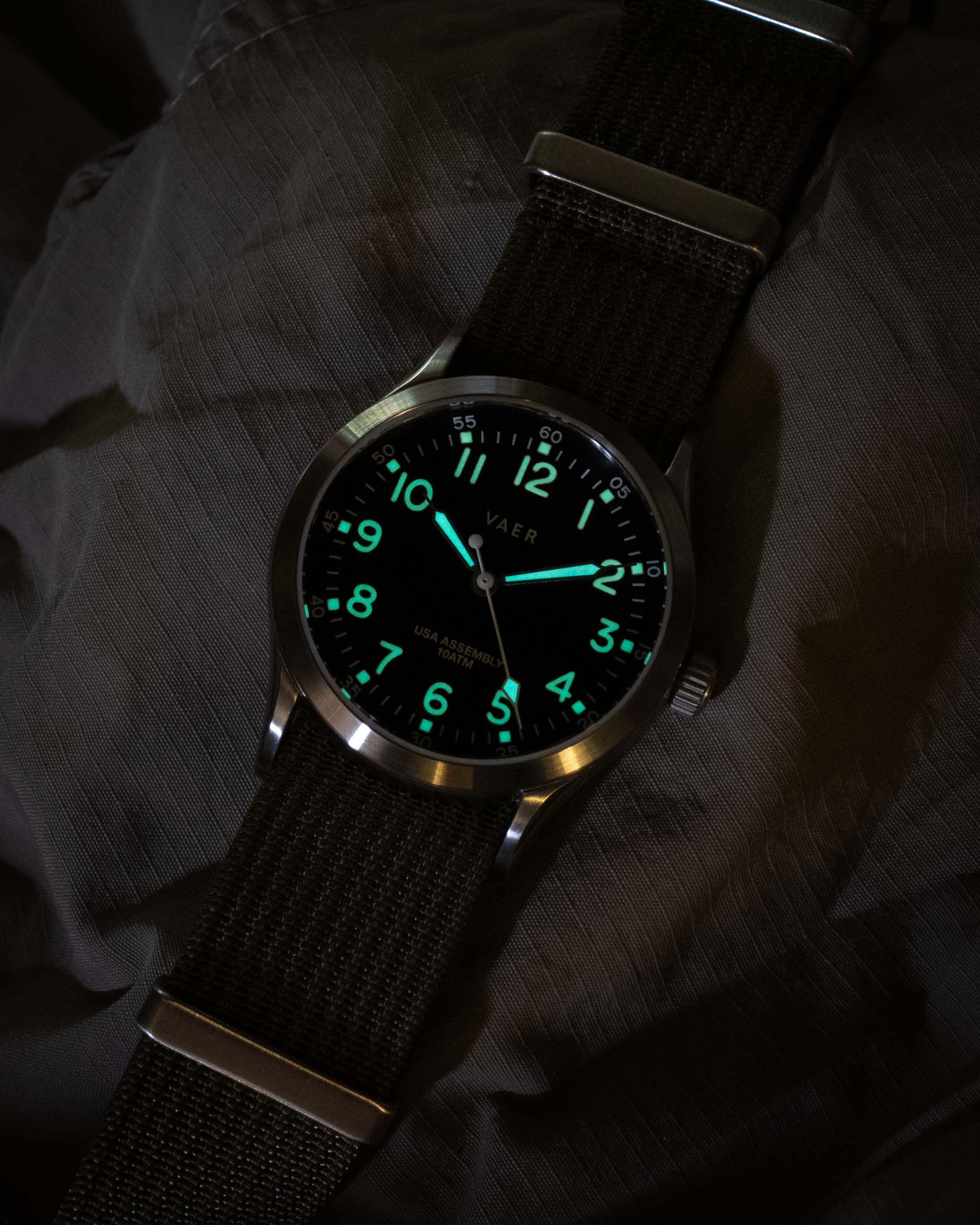 По доступной цене: Корейские полевые часы Vaer C3