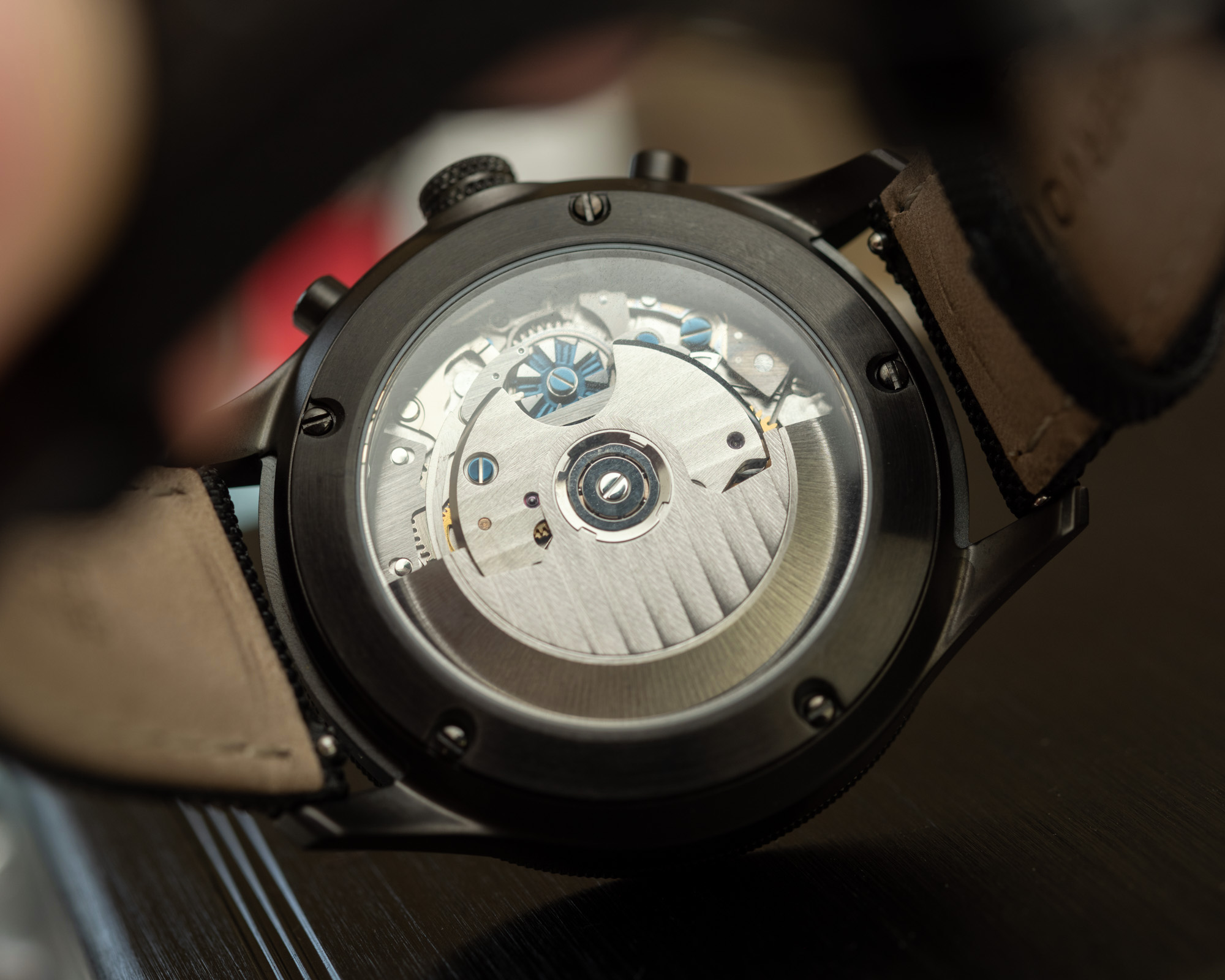 Овладение механикой: представление биретроградных часов с хронографом Reservoir Airfight