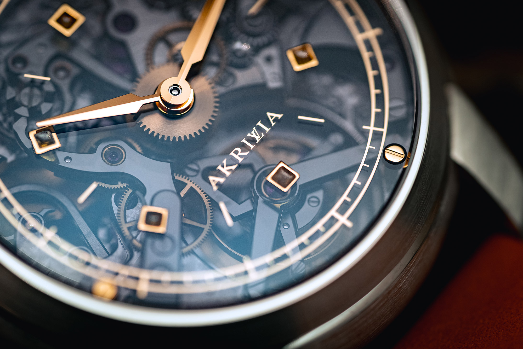 Дебют на руке: Часы Louis Vuitton X Akrivia LVRR-01 Chronograph Á Sonnerie