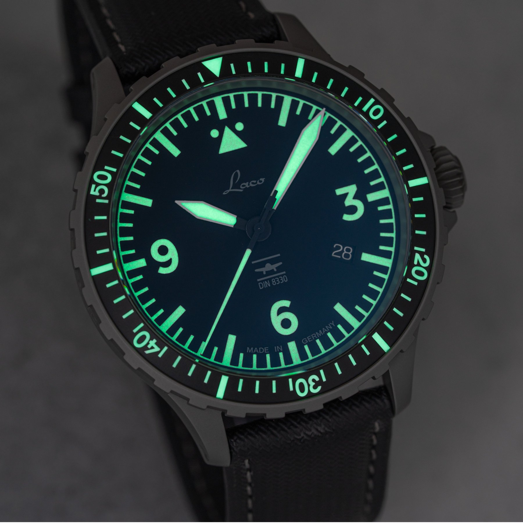 Новые высоколетящие часы Laco Hamburg DIN 8330 и Hamburg GMT DIN 8330