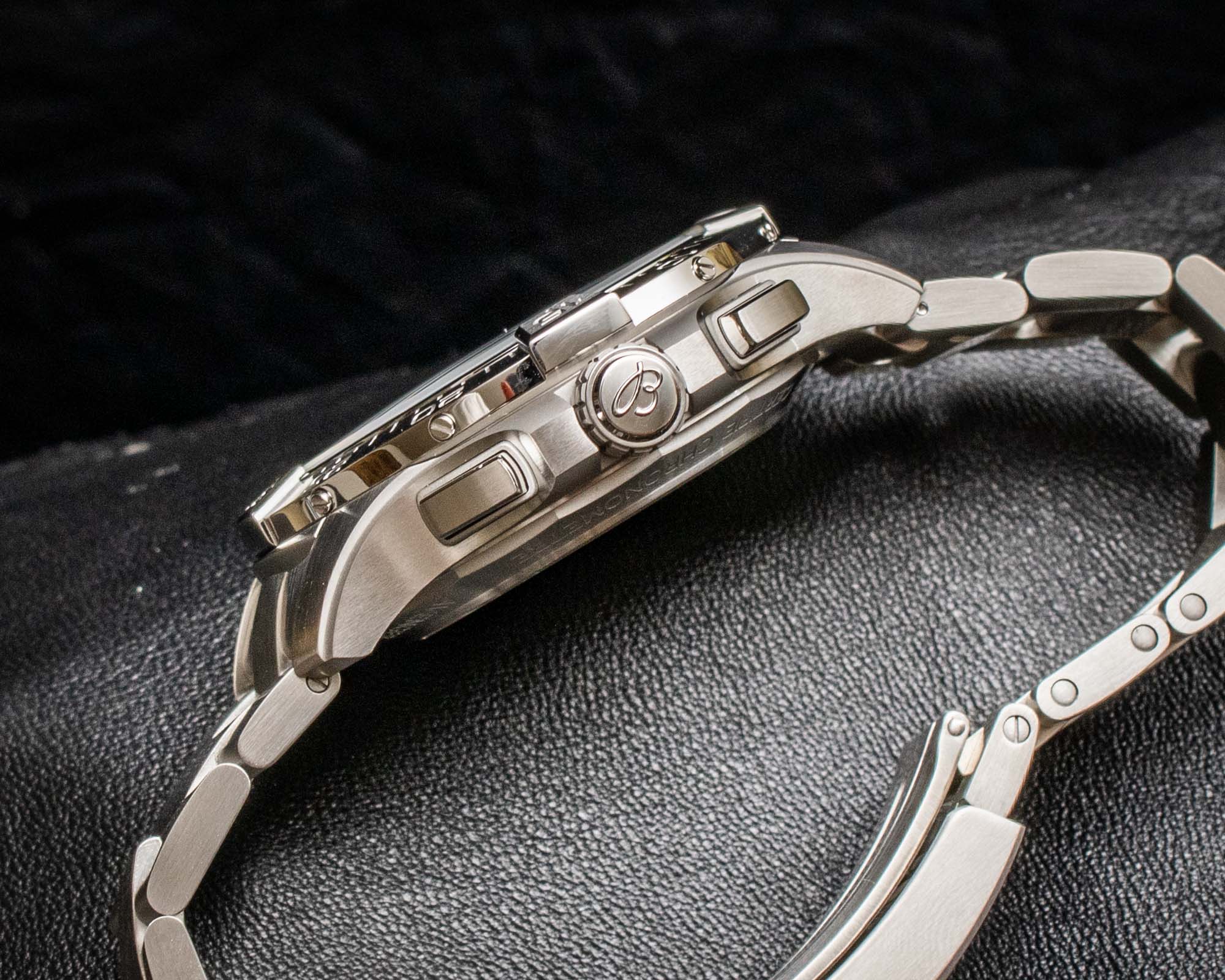 Ручной дебют: Новые часы Breitling Avenger на 2023 год