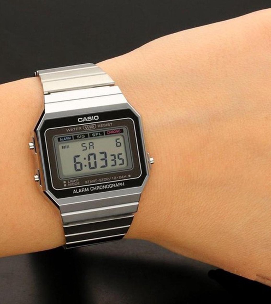 Шикарные часы с интегрированным браслетом за менее чем 500 евро Casio A700WE-1AEF