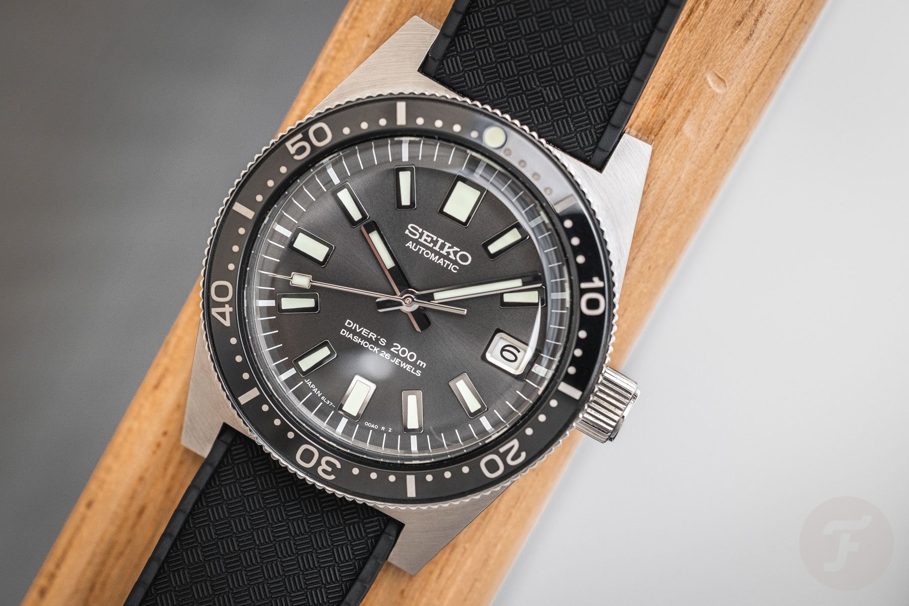 Best Dive Watches Of 2023 Seiko SJE093