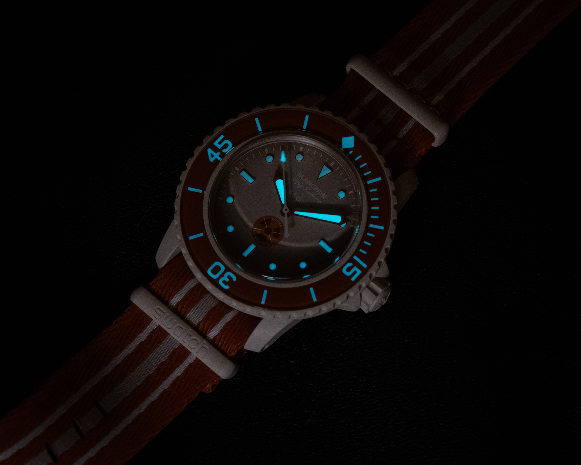 Искусство слияния миров: Обзор часов Blancpain X Swatch Scuba Fifty Fathoms Bioceramic с безупречным дизайном