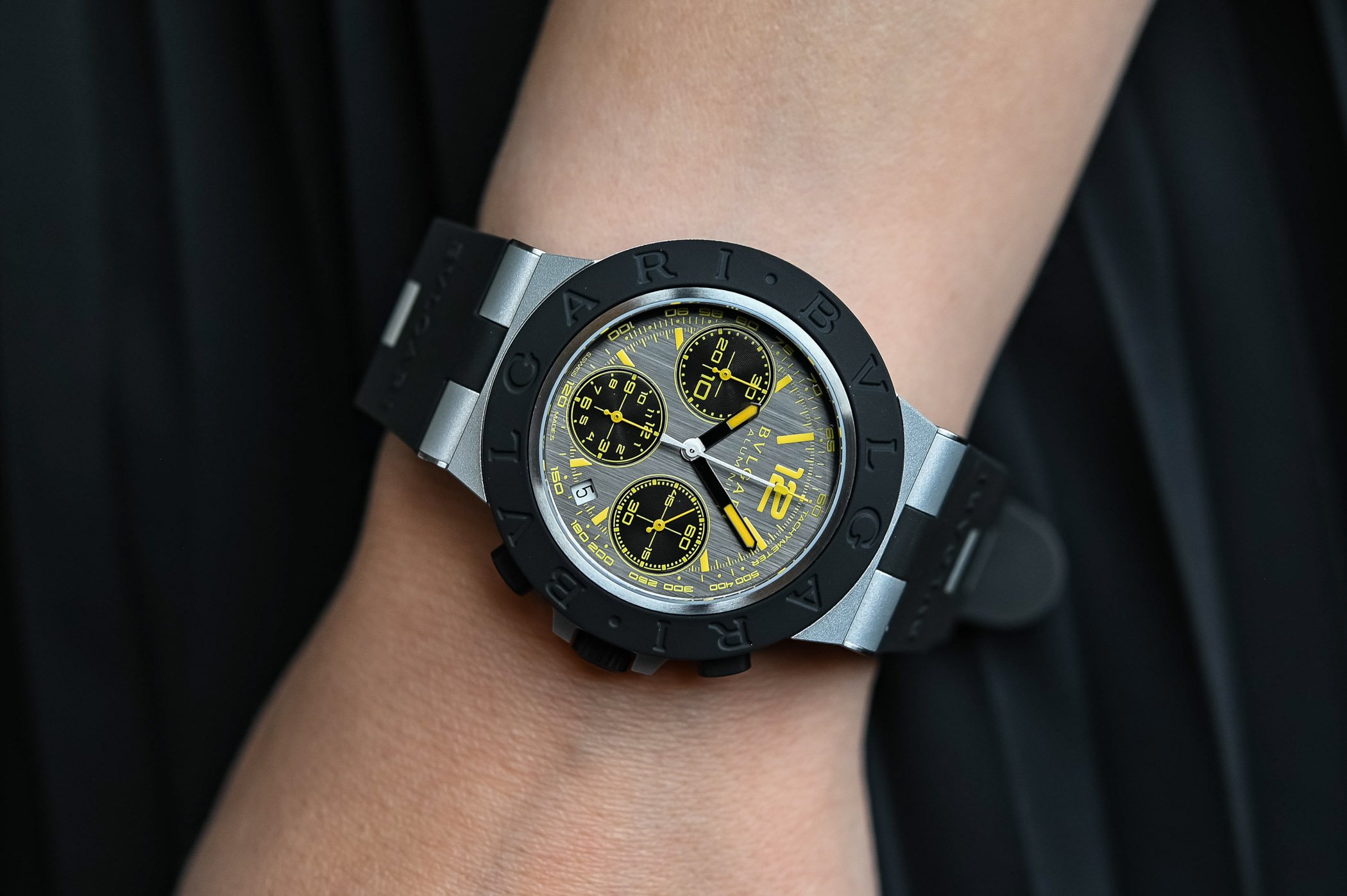 Новые яркие часы от Bulgari Aluminium x Gran Turismo