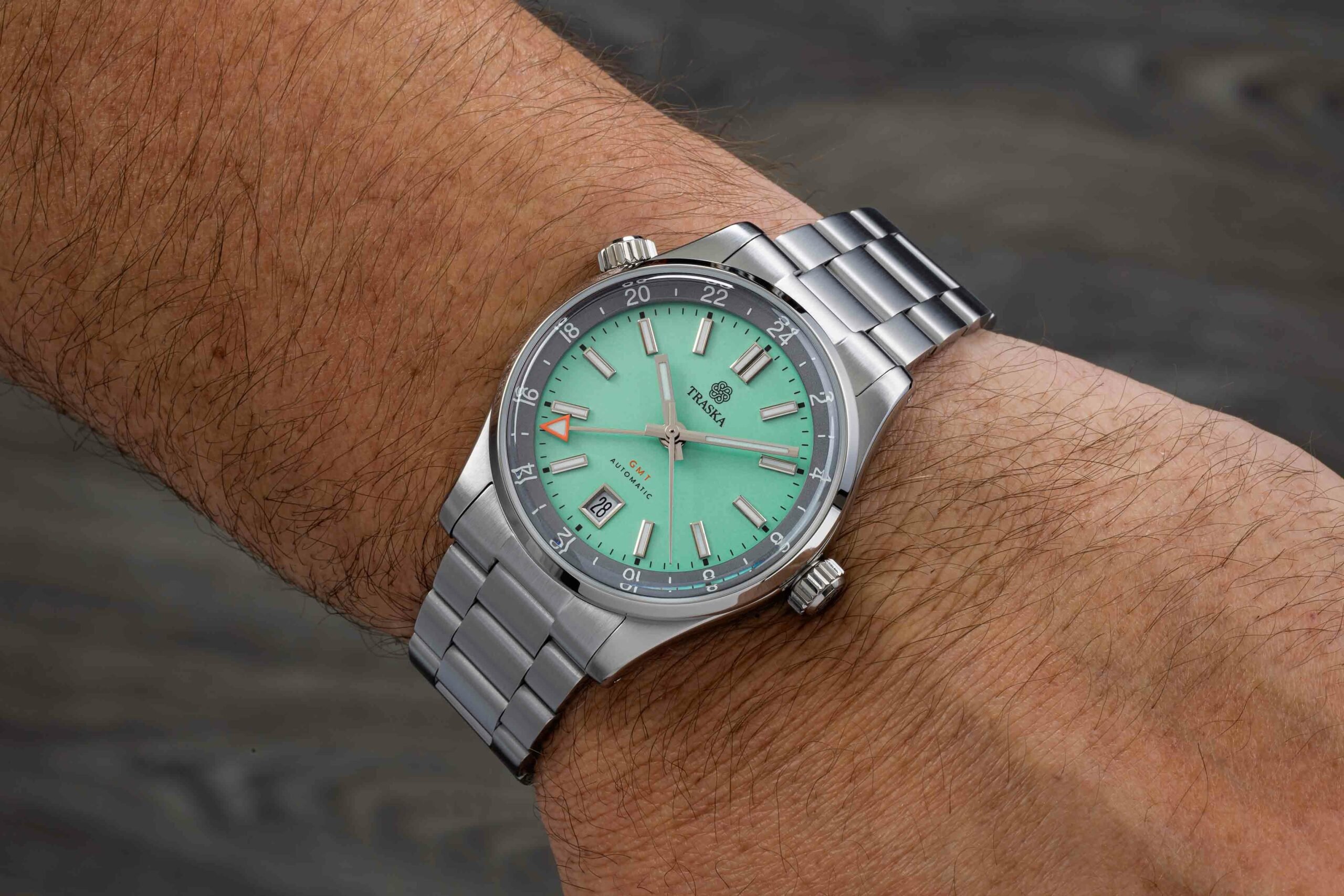 best watches under €1,000 Traska Venturer GMT
