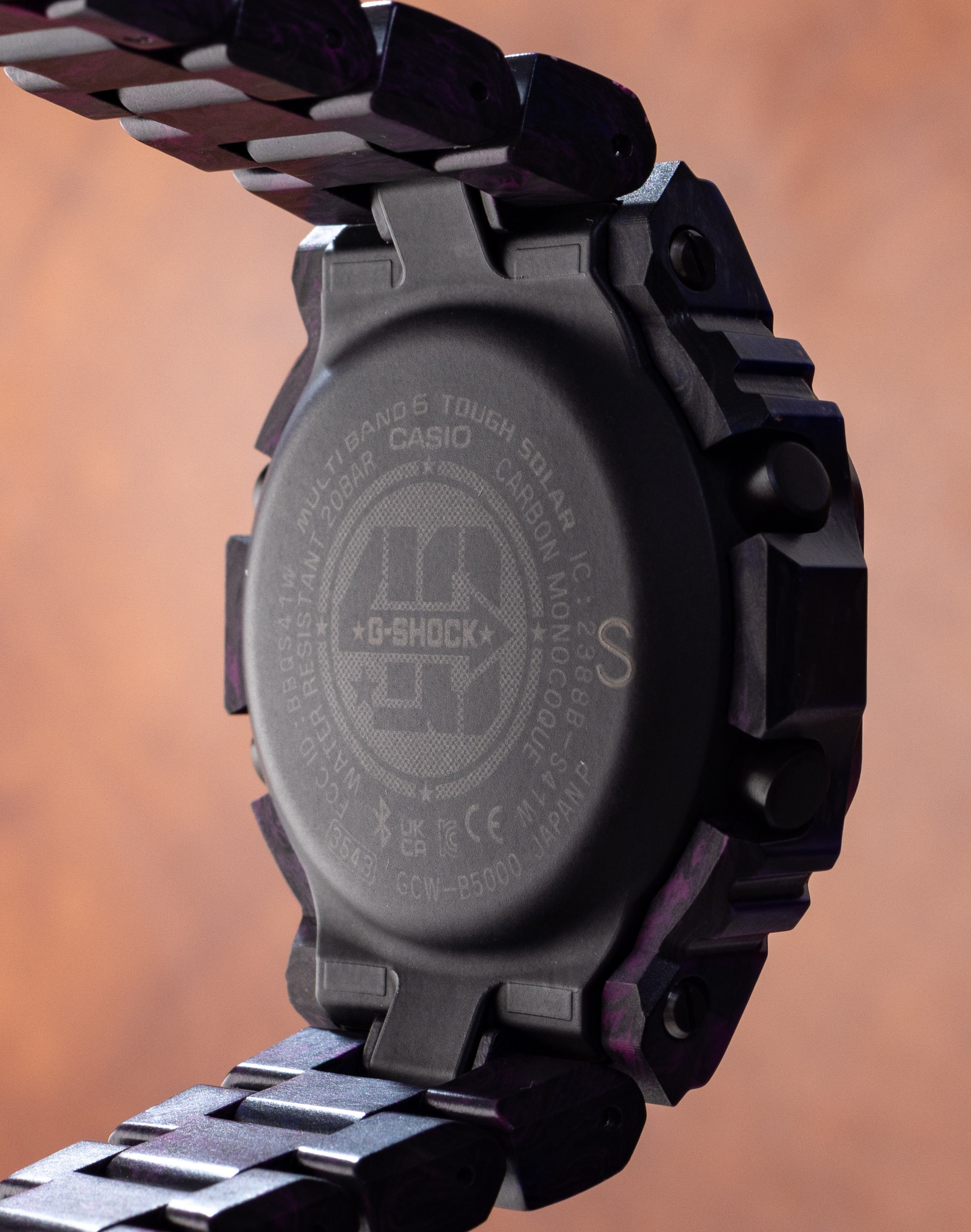 Обзор часов Casio G-Shock GCWB5000 Carbon Edition которые весят всего 65 грамм!