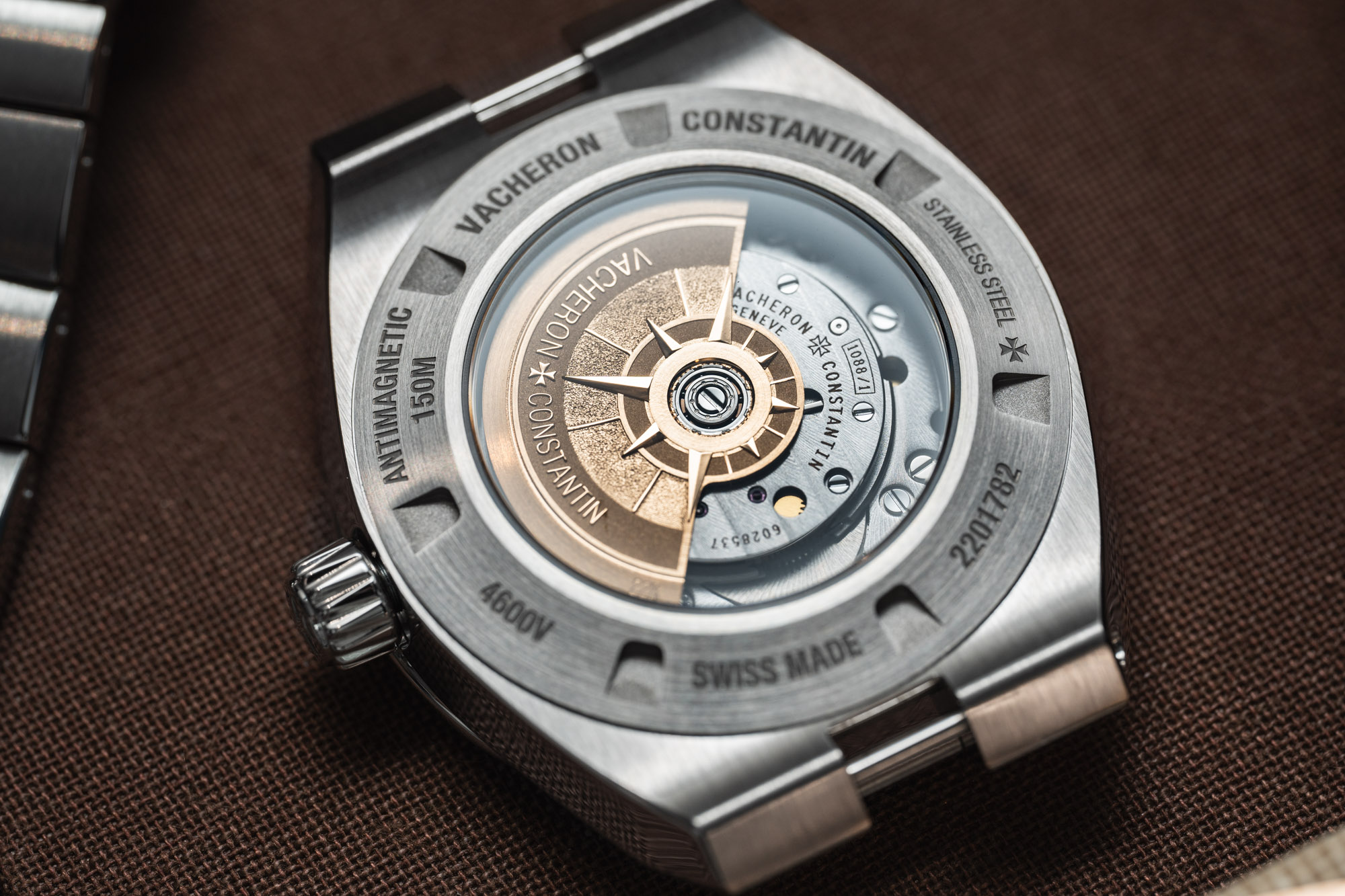 Часы Vacheron Constantin Overseas с автоподзаводом 34,5 мм