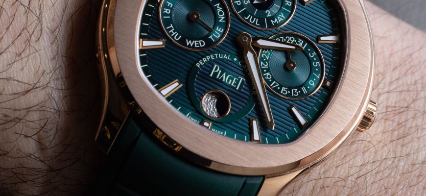 Часы Piaget Polo Perpetual Calendar Ultra-Thin из розового золота 18к.