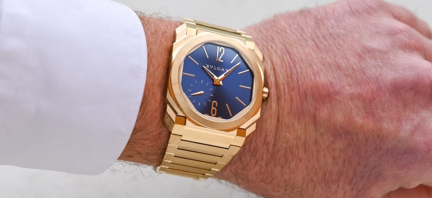 Новые сине-золотые часы Bulgari Octo Finissimo Automatic