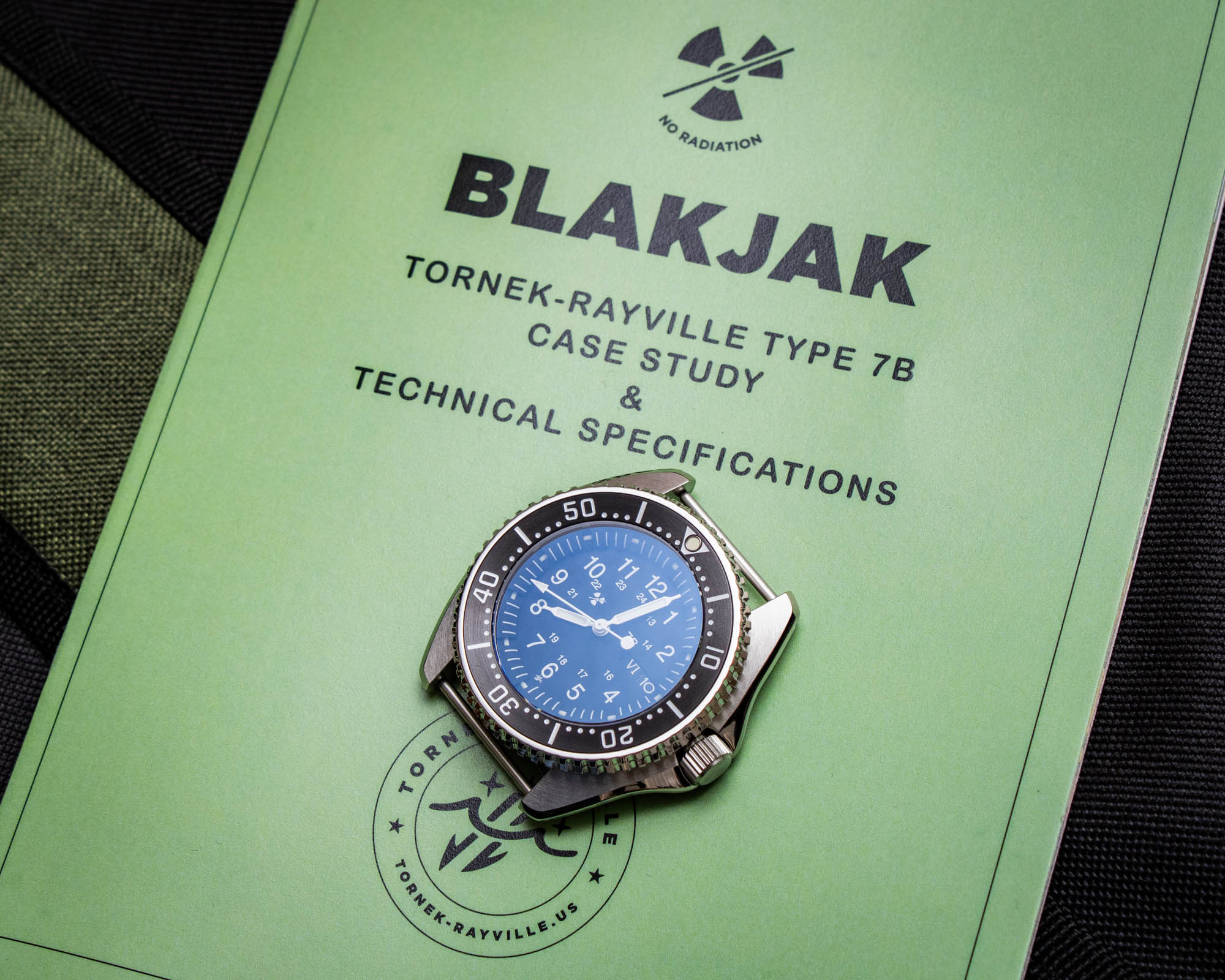 Дебют на руке: Часы Tornek-Rayville Type 7B 'BlakJak'