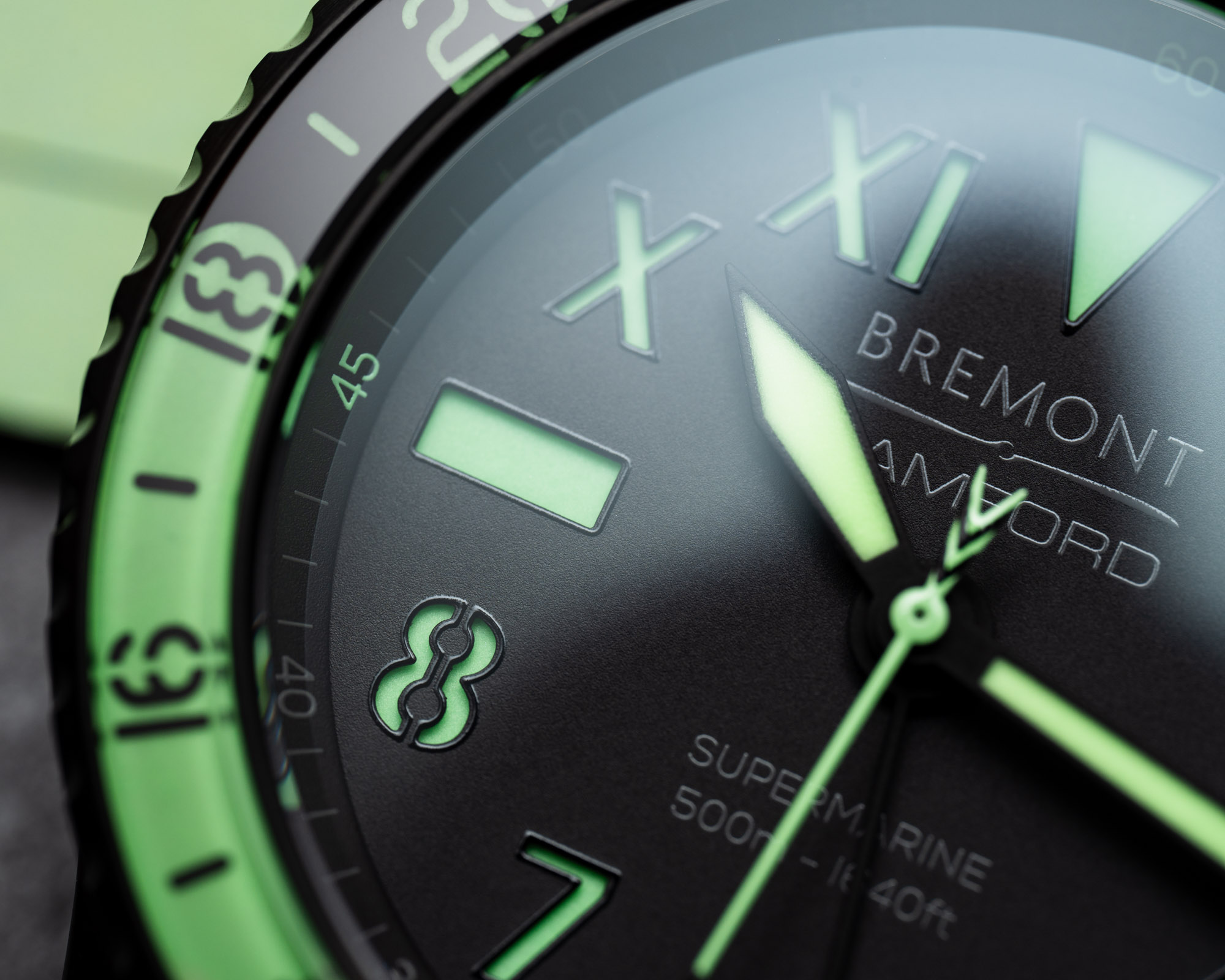 Лимитированная серия часов Bremont x Bamford Aurora
